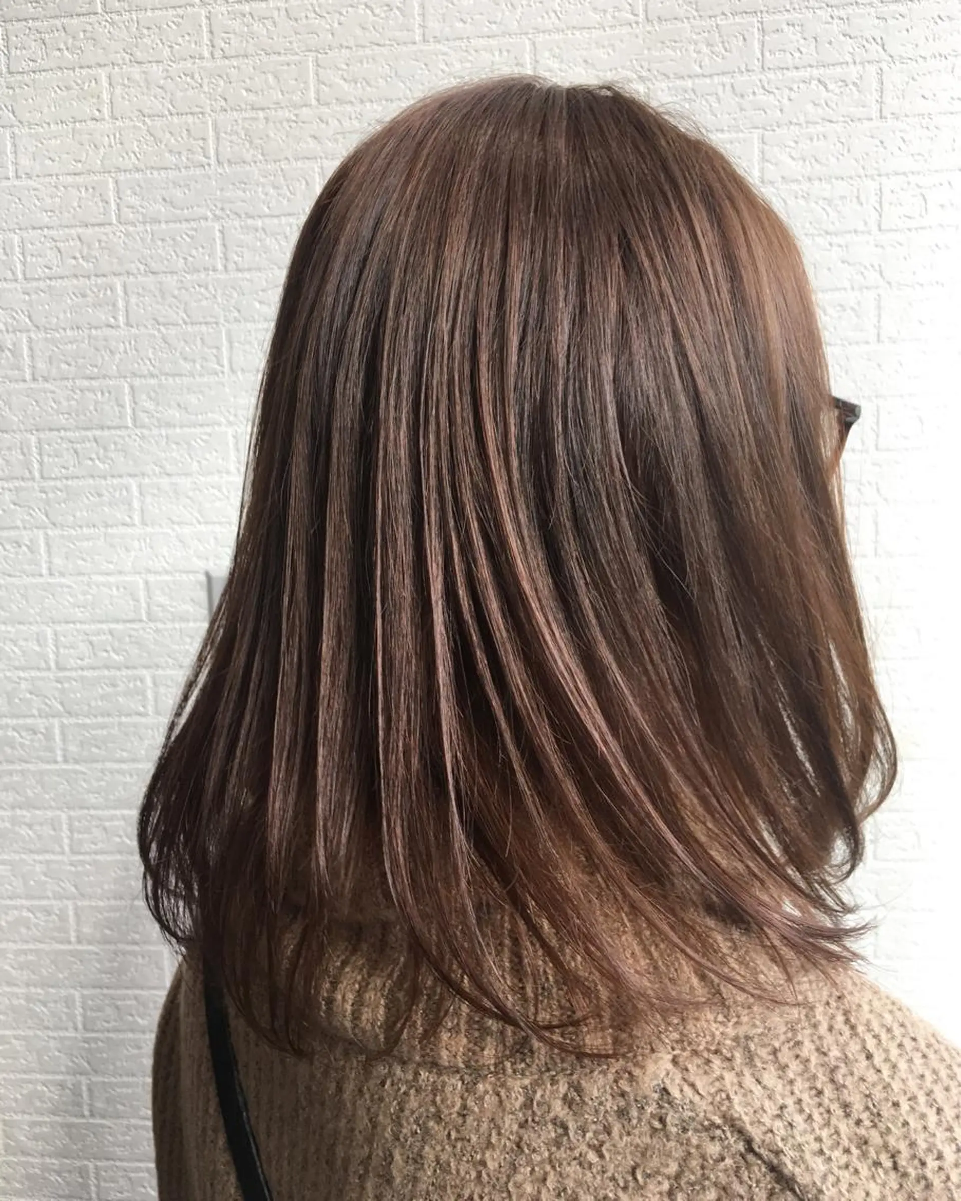 ミディアム カラー ベージュカラー ブリーチ ミルキーベージュ カット 縮毛矯正 トリートメント 髪質改善美容師 中村　一のヘアスタイル