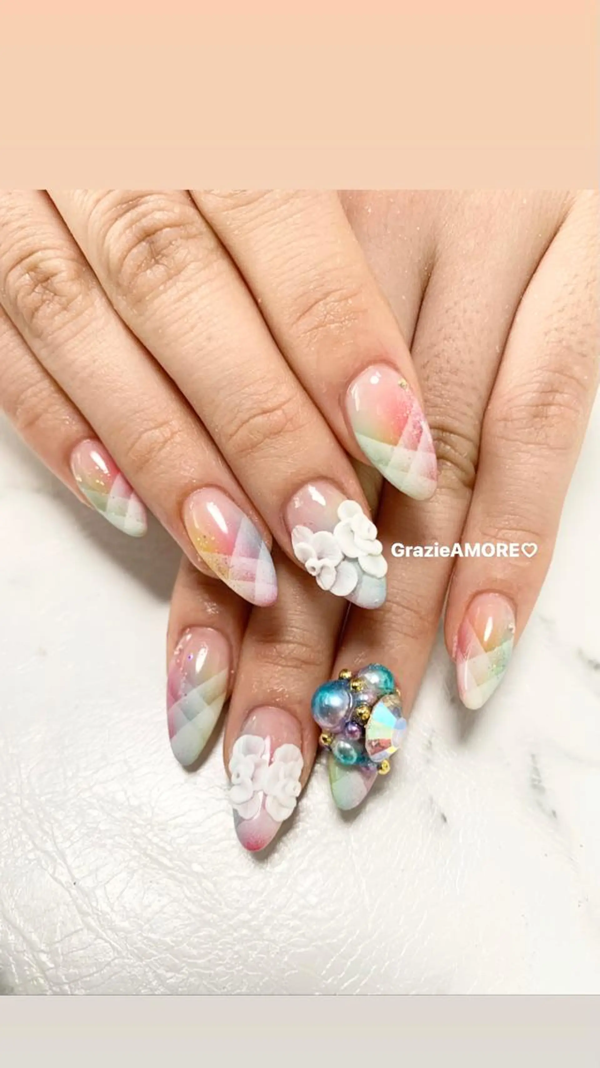 ネイル ハンドネイル Grazie AMOREのネイルデザイン