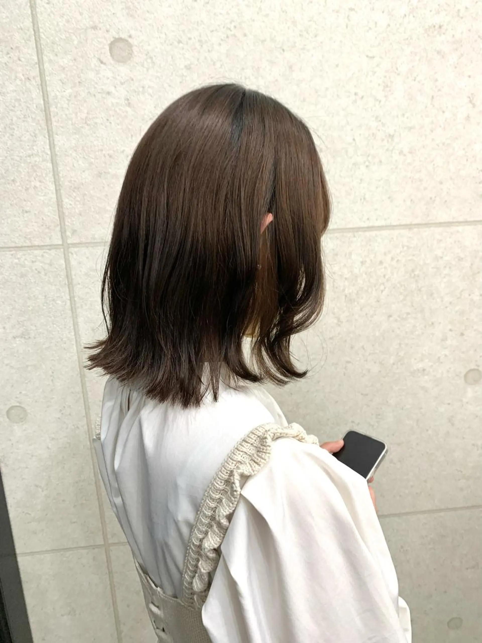 ミディアム レイヤー ハイトーン 暖色⭐︎KANAKOのヘアスタイル