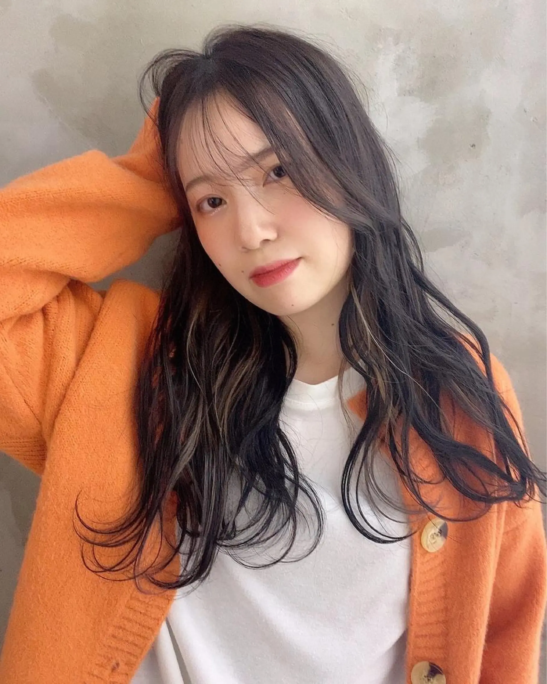 ロング カラー 小松 優奈のヘアスタイル