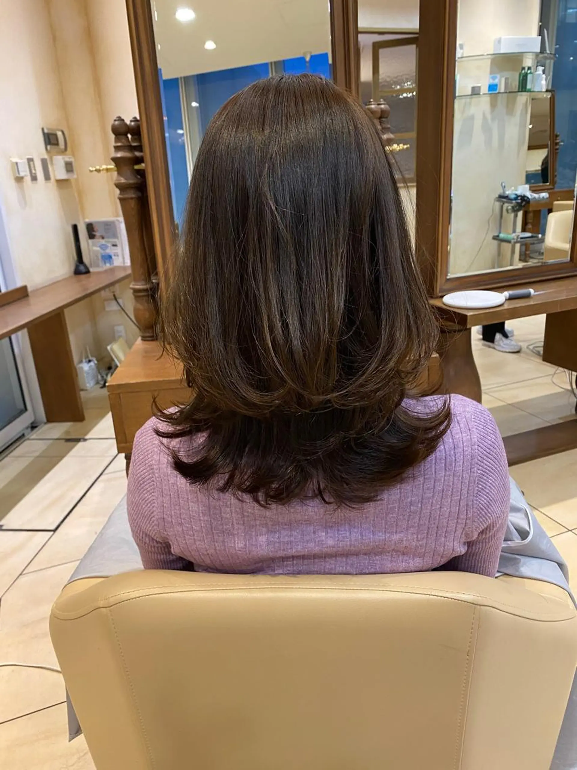 ミディアム 伸ばしかけ レイヤーカット 似合わせカット カット 誰よりも丁寧なカット 🍀小林輝のヘアスタイル