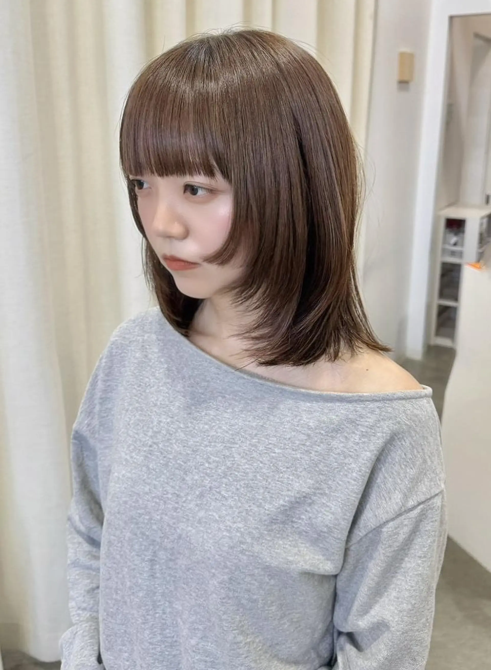 ミディアム カラー レイヤーカット 小顔カット カット ヘアカラー トリートメント 韓国ヘア/レイヤー /髪質改善🦋イブキのヘアスタイル