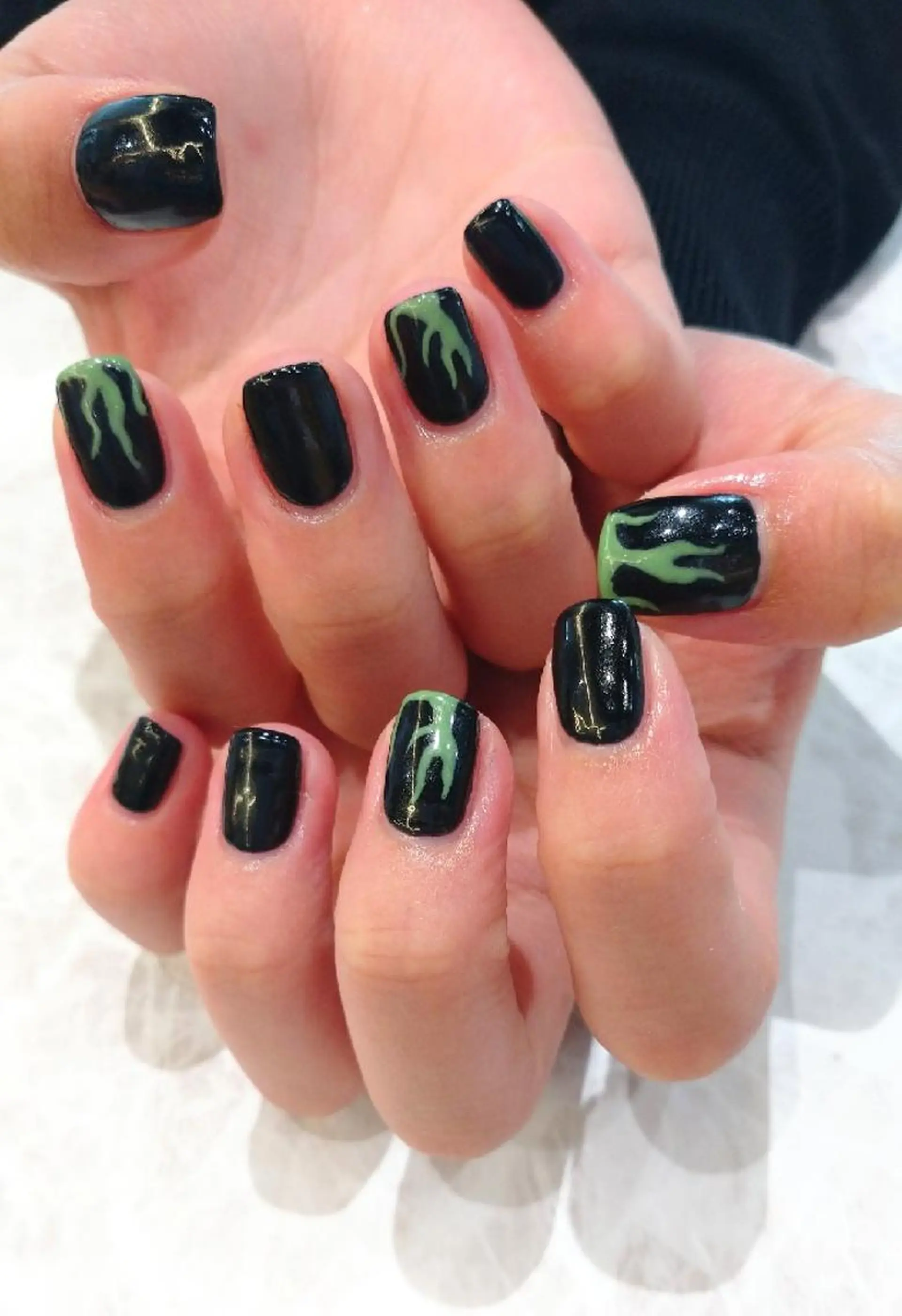 ネイル ハンドネイル 會田 瑠衣のネイルデザイン