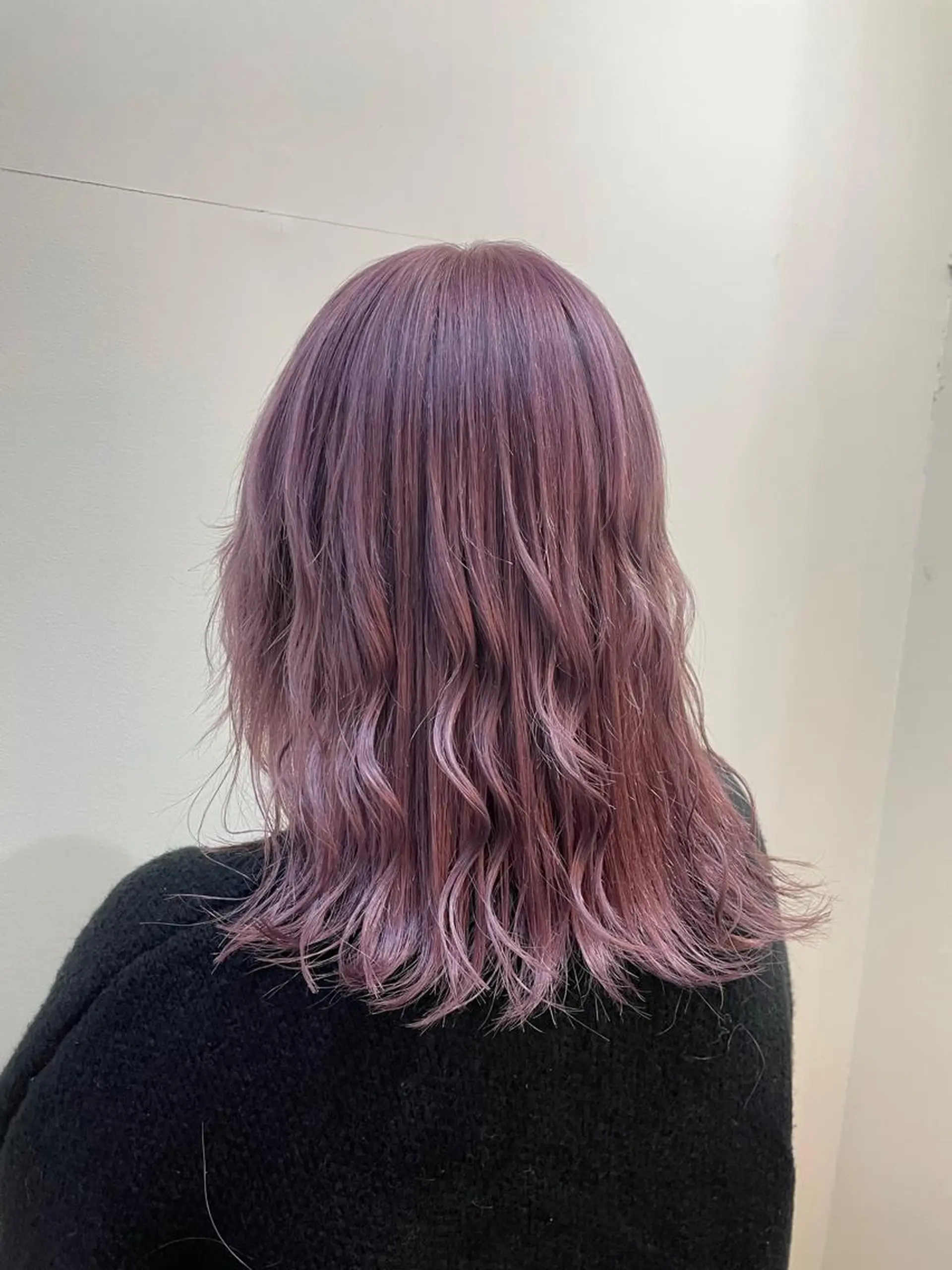 セミロング カラー シールエクステ セミロングパーマ バレイヤージュ ブリーチ ケアブリーチ WEST OLAND加藤圭介のヘアスタイル