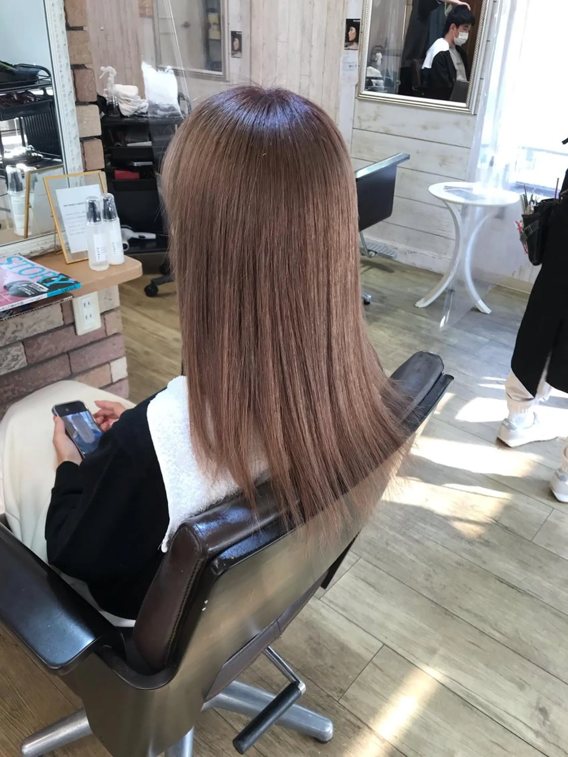 ロング カラー カット ヘアカラー regalo MAKOのヘアスタイル