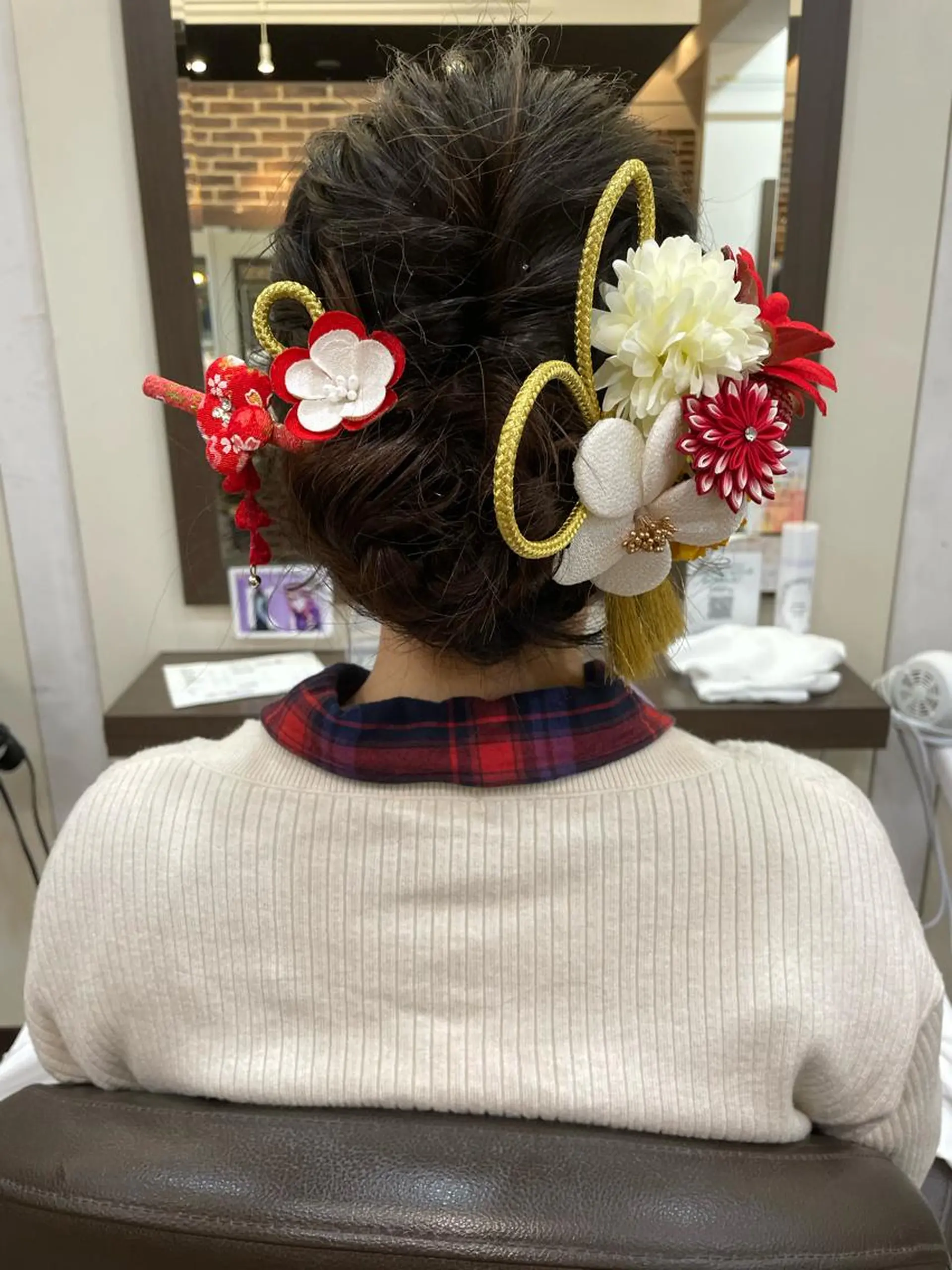 セミロング ヘアアレンジ 成人式 高橋 隆一のヘアスタイル