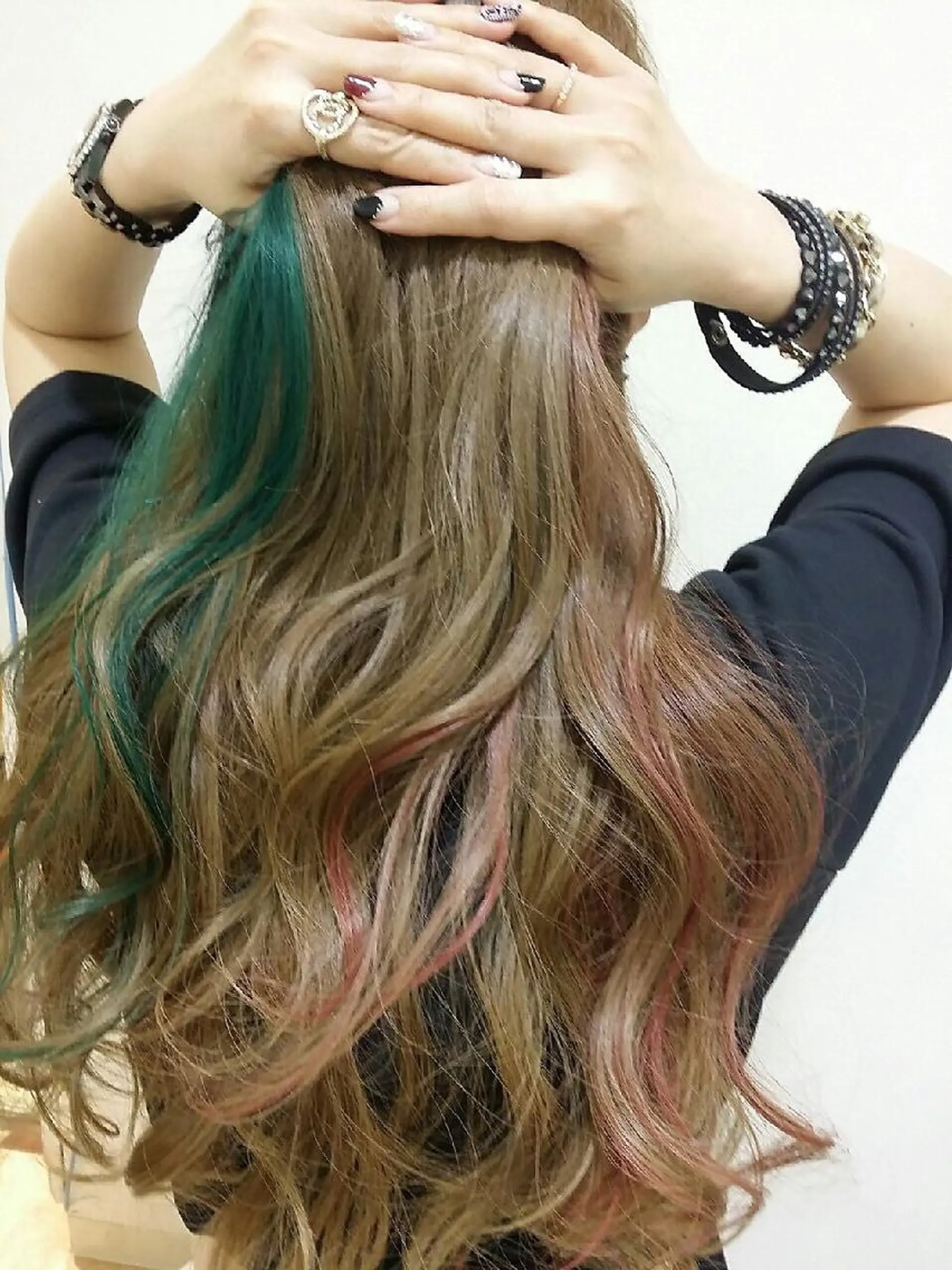 ロング カラー ヘアアレンジ メッシュ ピンクカラー きむえり/髪質改善 /セット/カラーのヘアスタイル