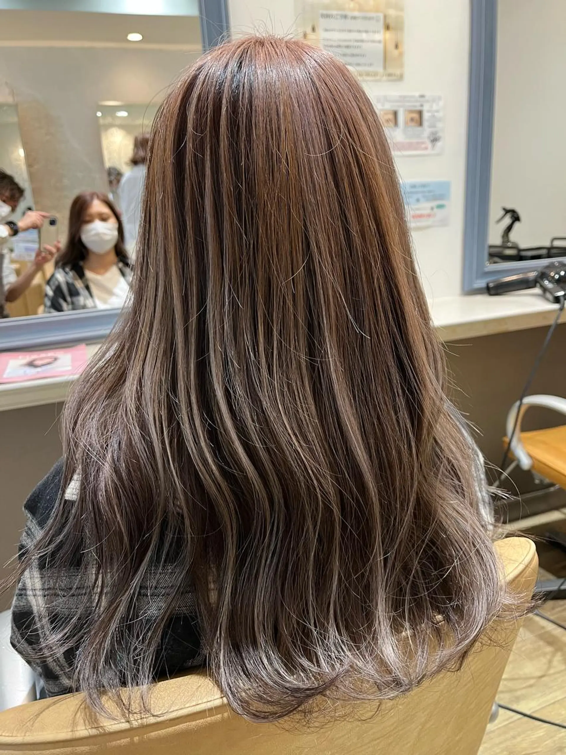 セミロング カラー 中山 響希のヘアスタイル