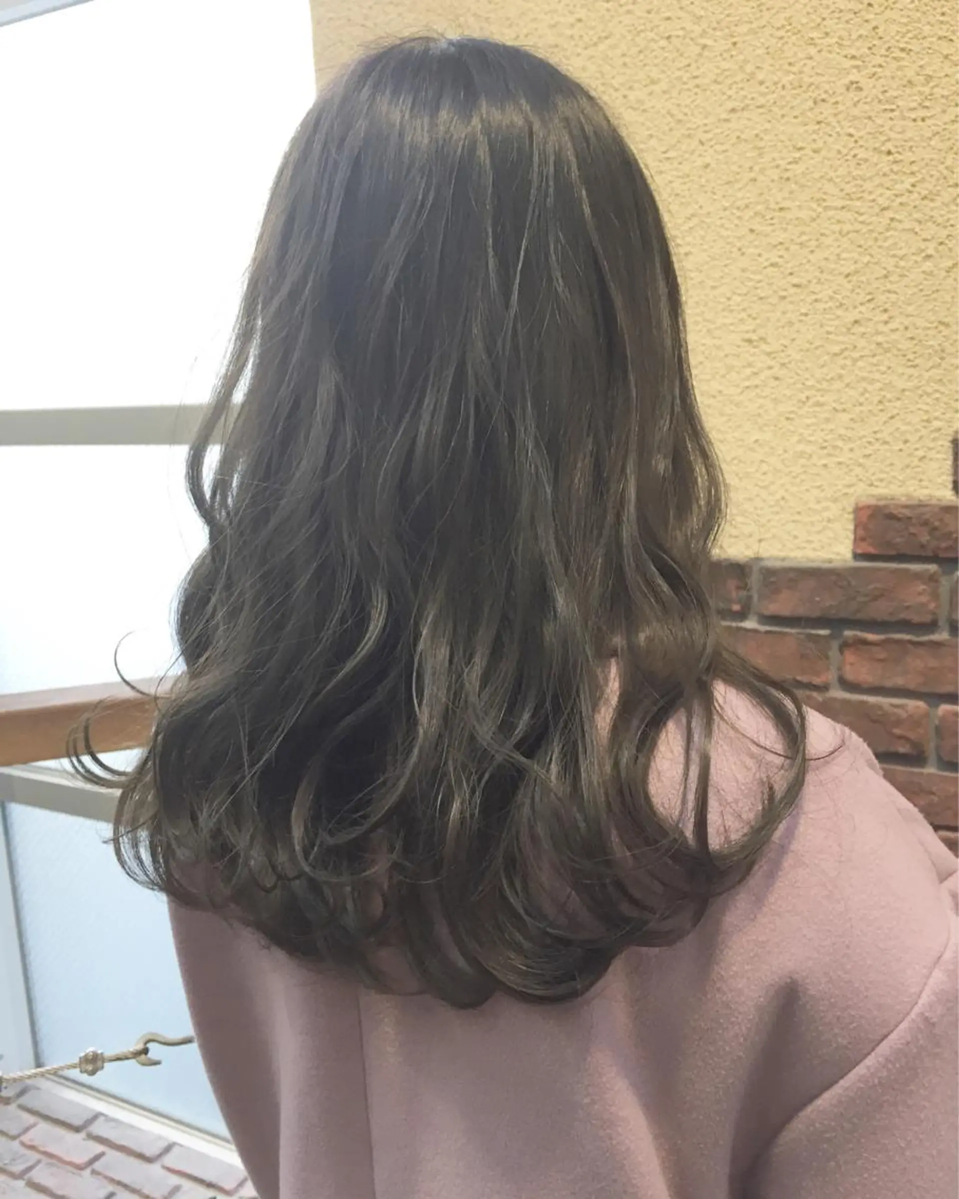 セミロング カラー nakahara madokaのヘアスタイル