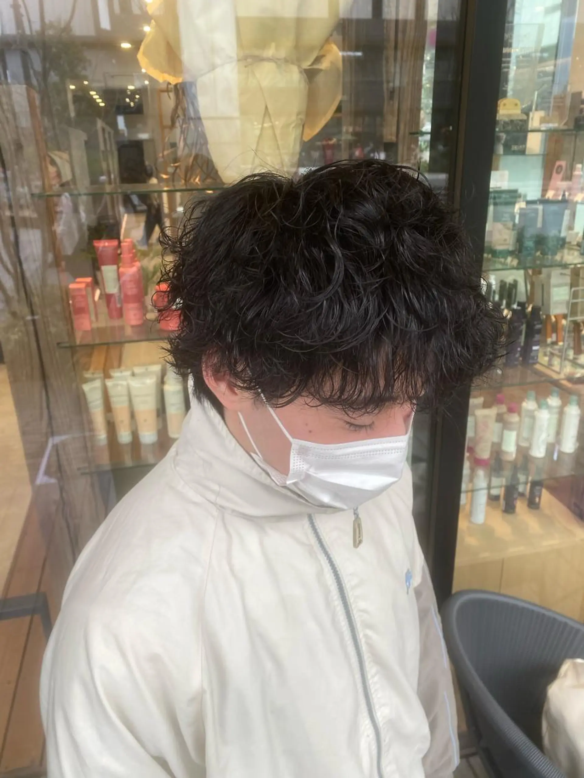 ミディアム パーマ メンズ 加藤 愛実のヘアスタイル