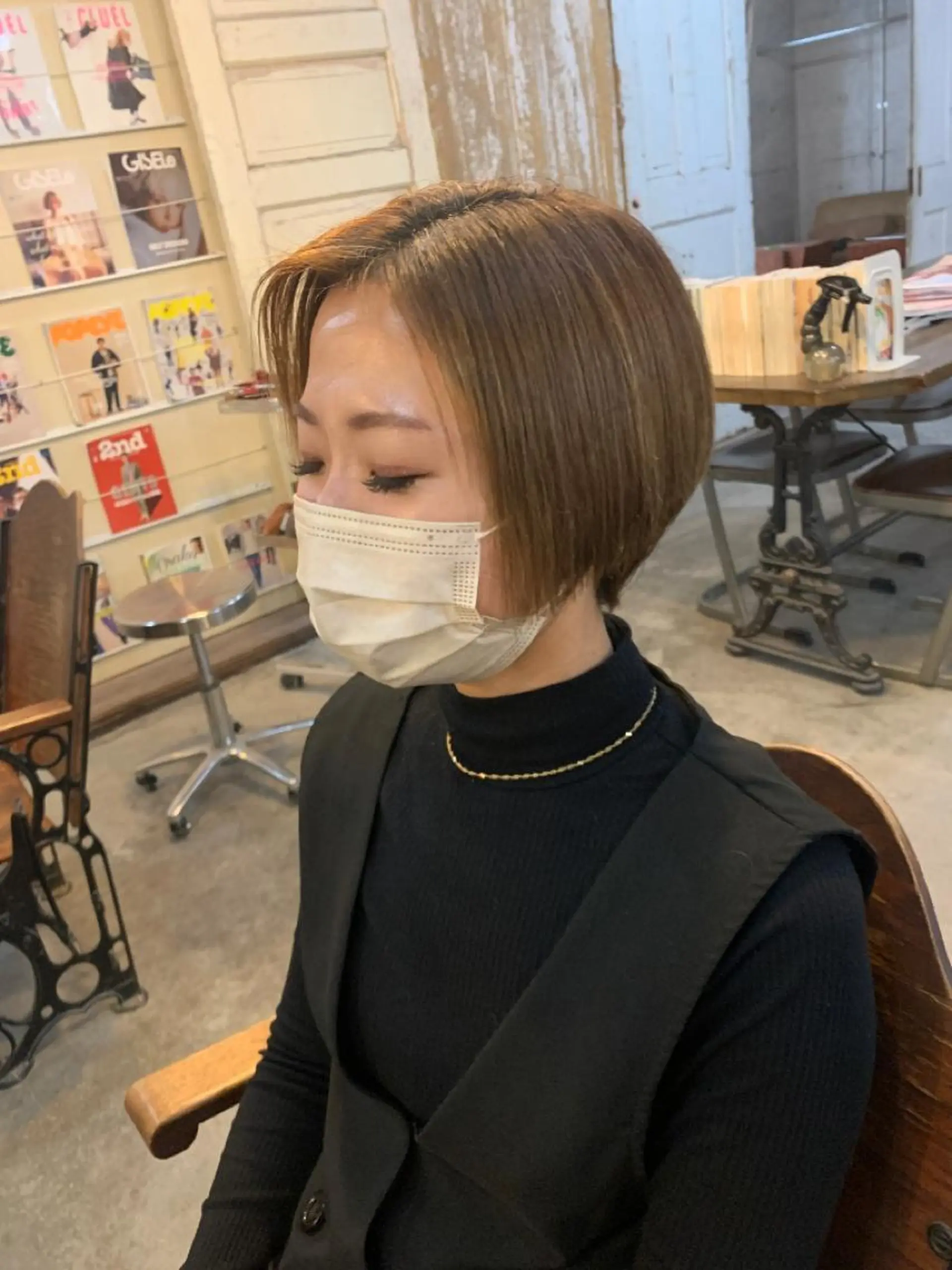 ショート カラー ヘアアレンジ ショートボブ バレイヤージュ ブリーチ ケアブリーチ 透明感カラー ミルクティーベージュ 🍀【ヒロム】🍀のヘアスタイル