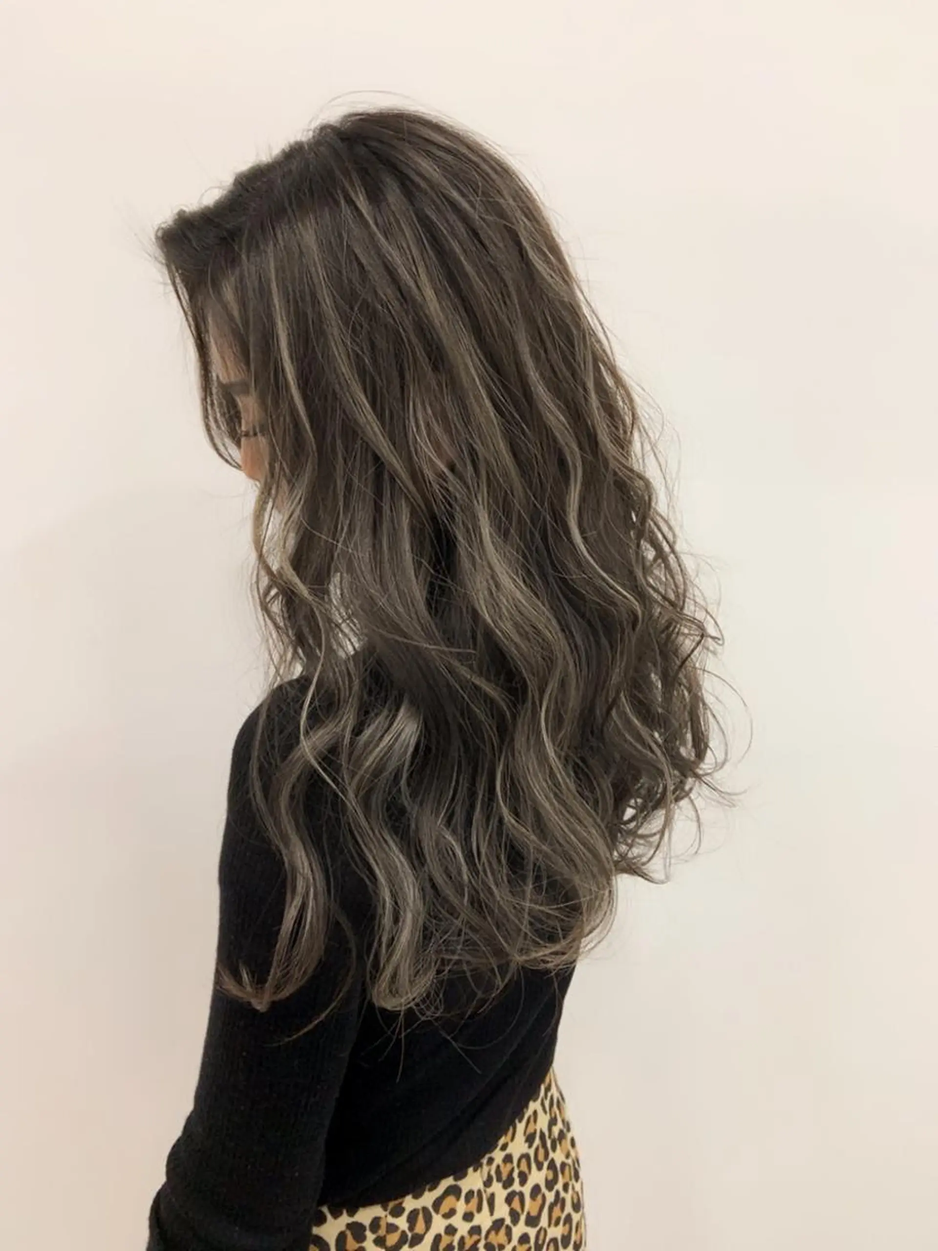 ロング カラー 山内 聡史のヘアスタイル