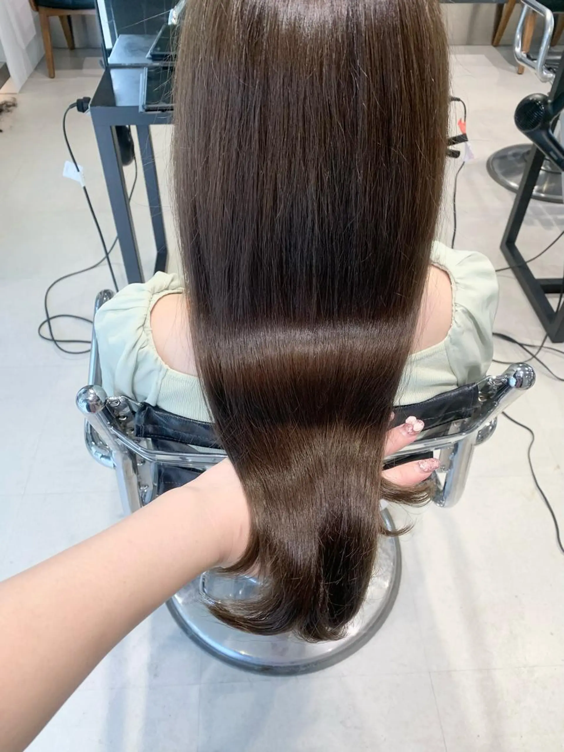 ロング カラー カット ヘアカラー トリートメント ヘッドスパ ヘアセット 透明感/オリーブ/ グレージュ/YUKAのヘアスタイル