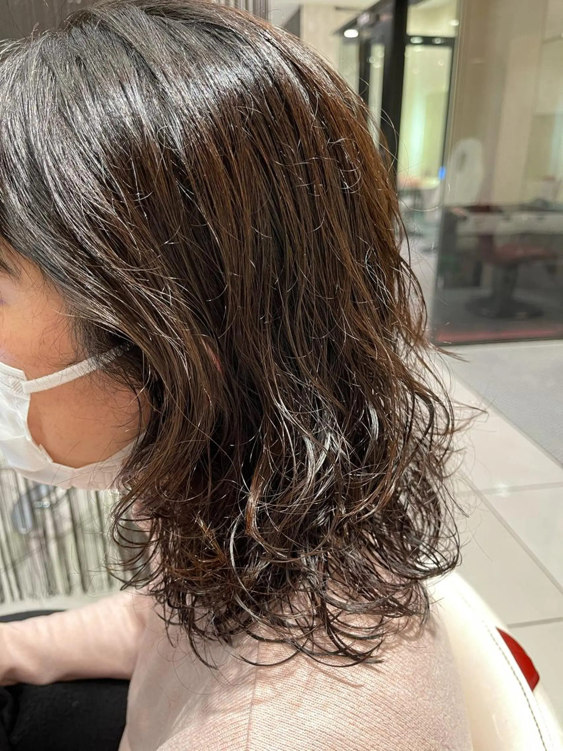 ミディアム ミディアムパーマ 圧倒的美髪ストレート ツダケイタロウのヘアスタイル