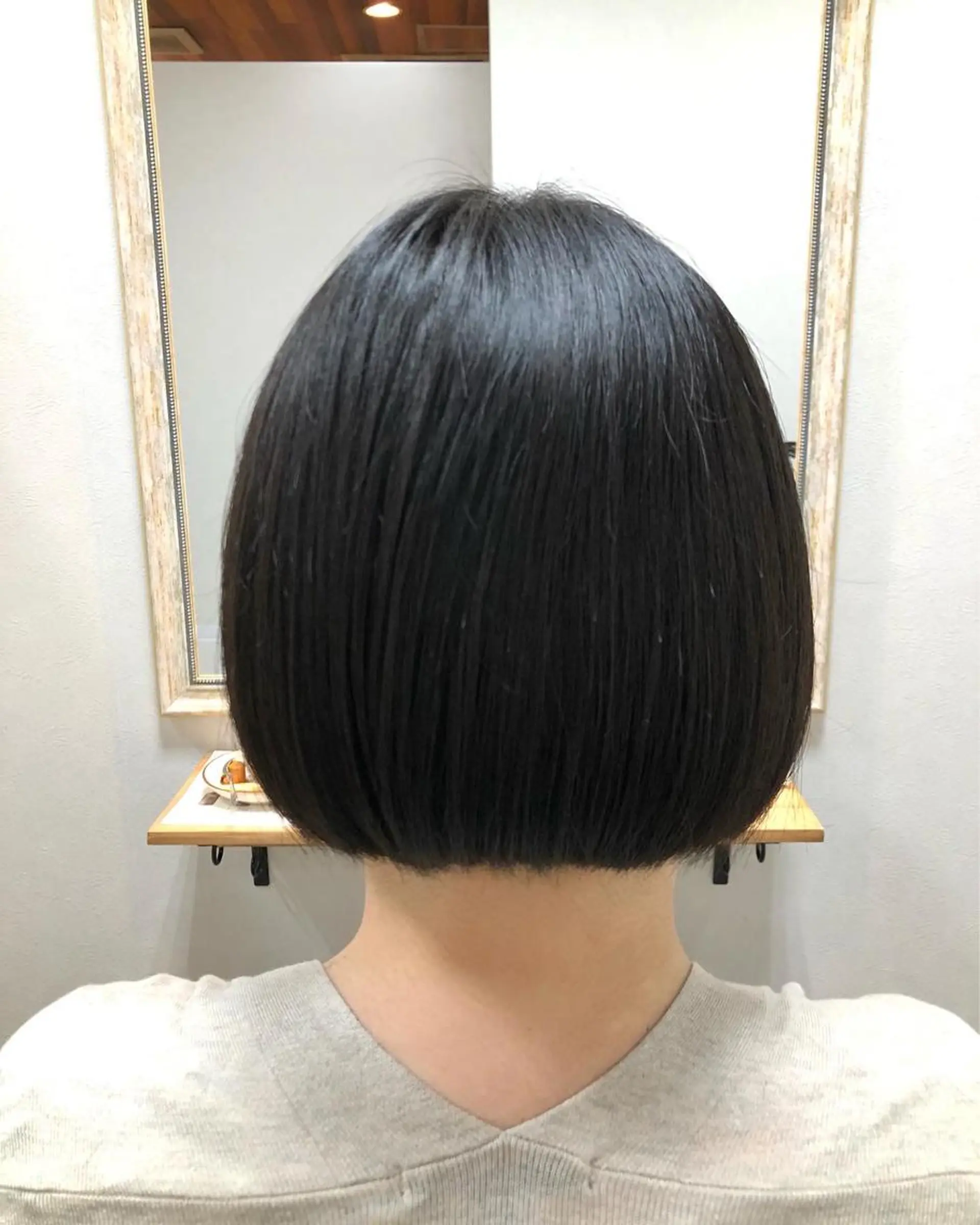 ショート ボブ カット 縮毛矯正 トリートメント ショート/白髪ぼかし 君和田若菜のヘアスタイル