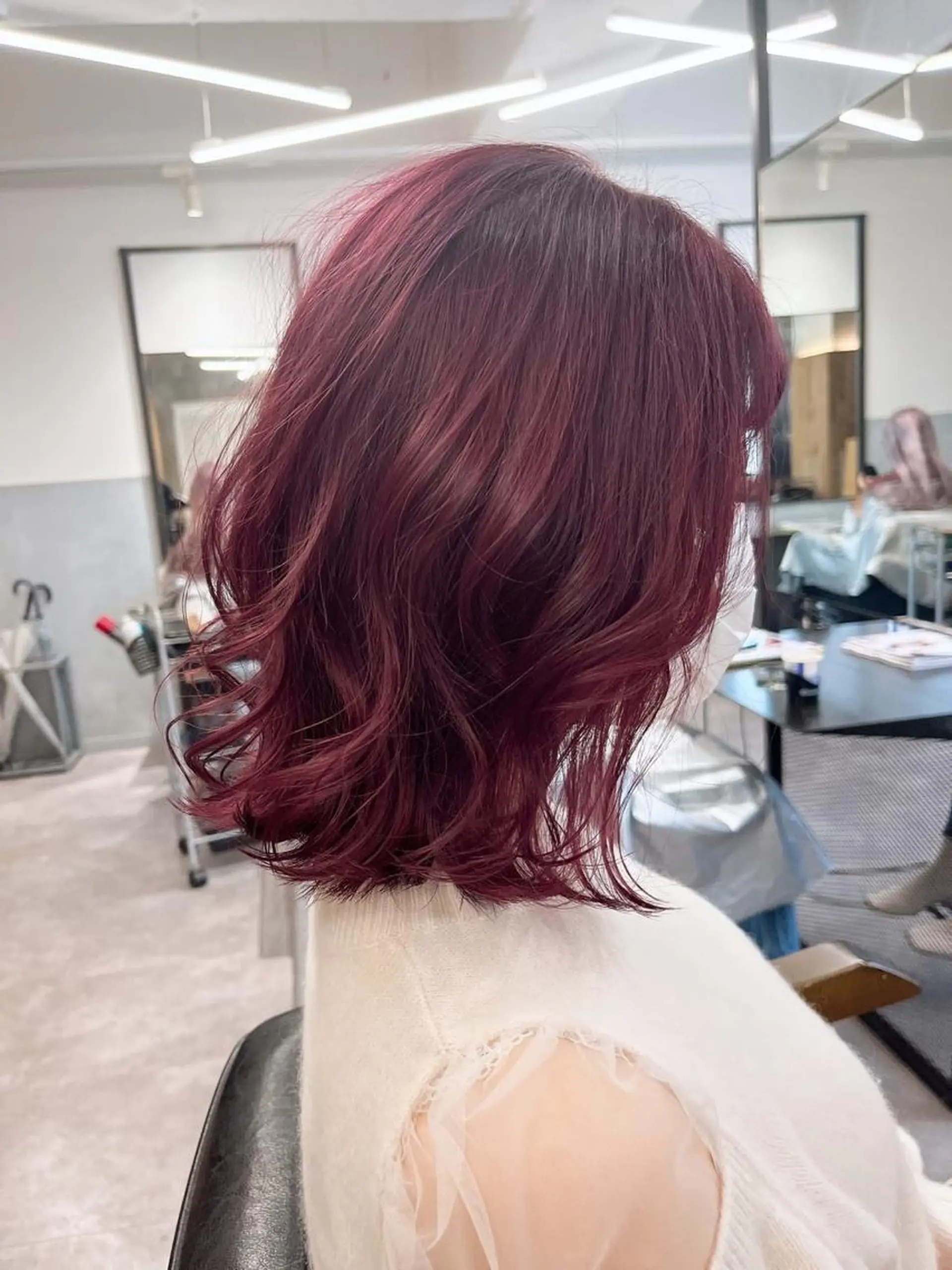 ミディアム カラー ブリーチ ダブルカラー ブリーチなしカラー ピンクカラー 最高峰ボブ/ 切りっぱなし/田野のヘアスタイル