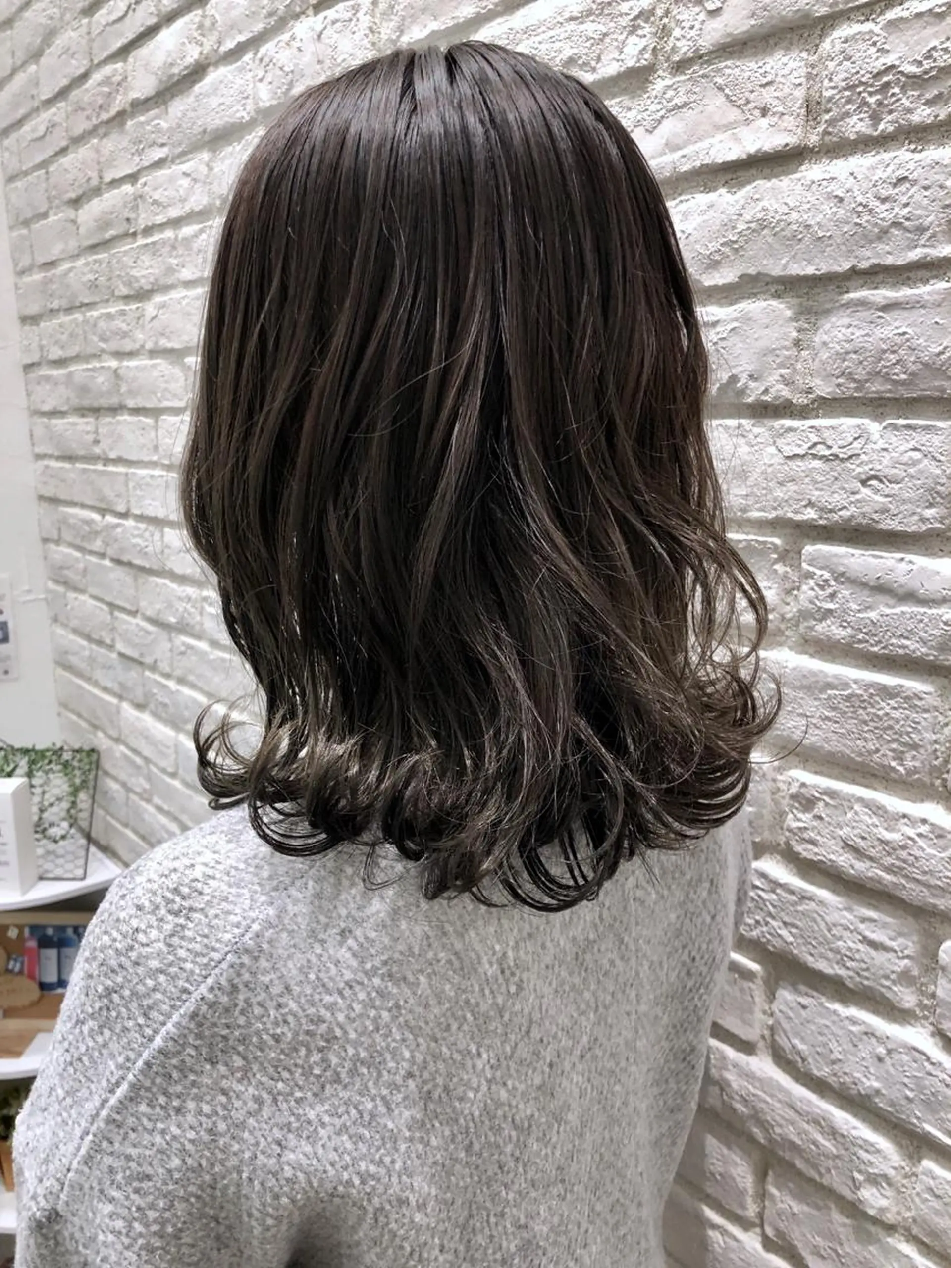 ミディアム アッシュ アッシュグレー ヘアカラー トリートメント 🤍美髪改善職人🤍 高橋　臣介 店長のヘアスタイル