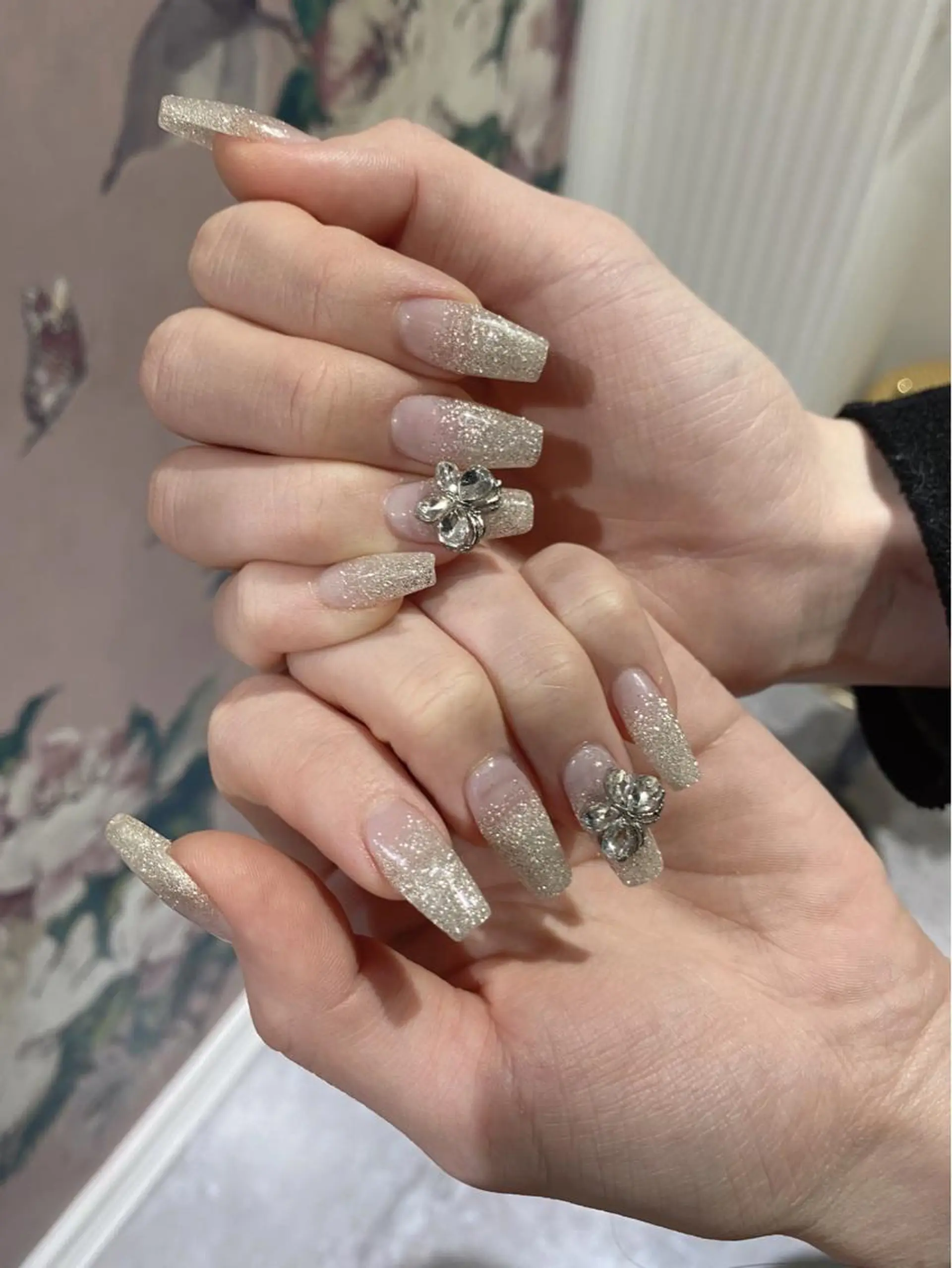 ミディアム ハンドネイル Nail R💫 naoのネイルデザイン