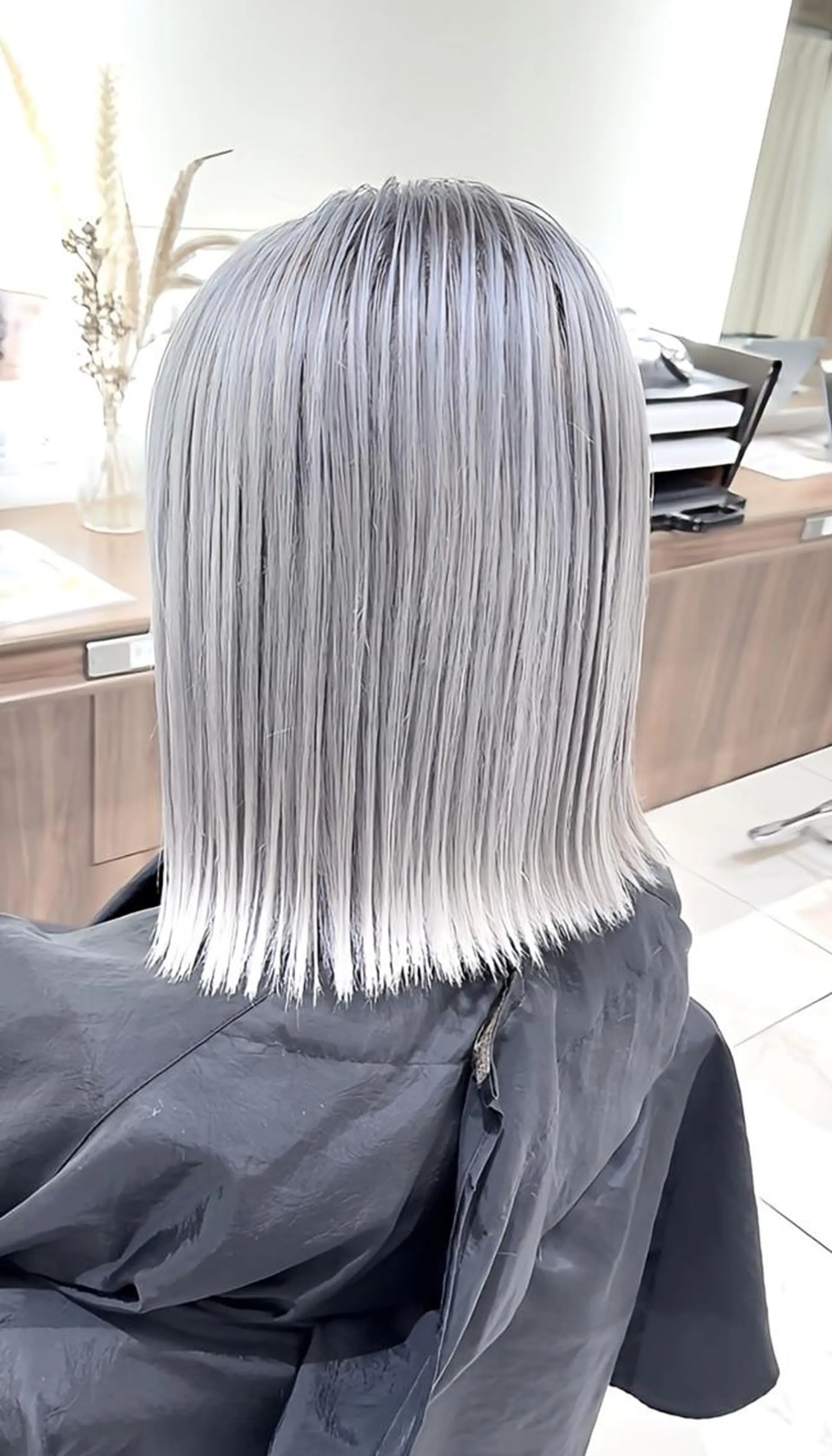 セミロング カラー ブリーチ 髪質改善 ヘアカラー ＡＳＨ 大宮のヘアスタイル