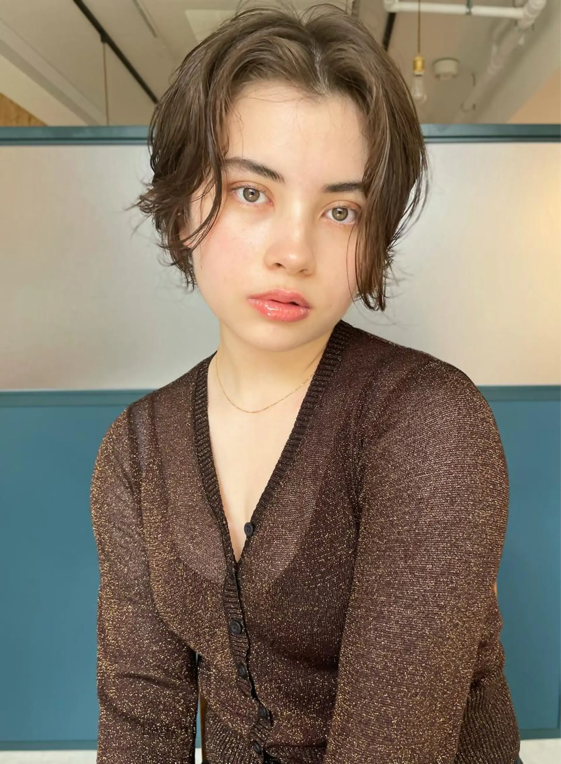 ミディアム カラー パーマ ヘアアレンジ ネイル マツエク・マツパ ベージュカラー トレンド眉🌈✨ arisaの眉毛・アイブロウイメージ