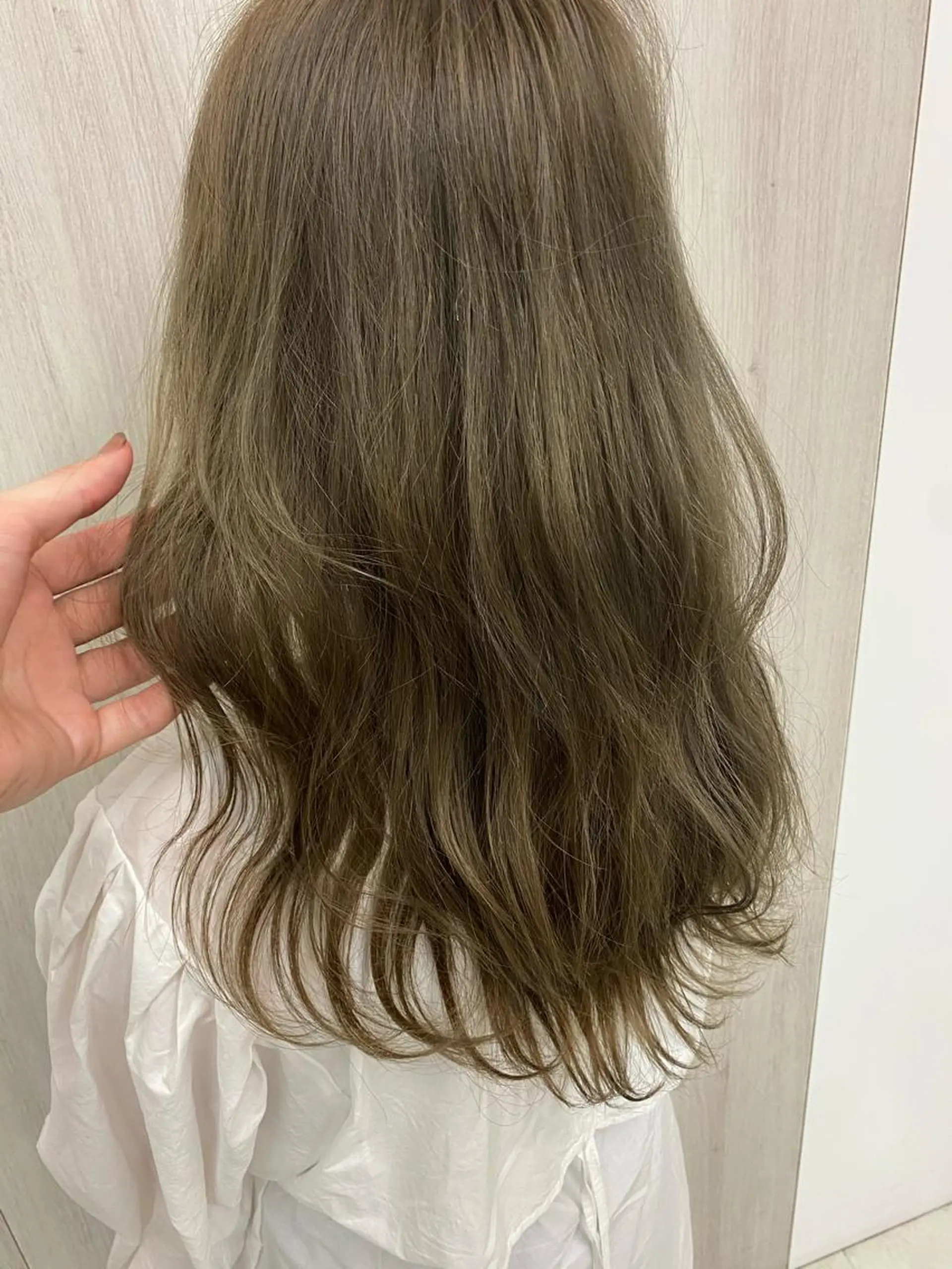 ロング カラー 透明感カラー グレージュ クロスパーマ🥇韓国 ヘア🇰🇷濵田航希のヘアスタイル