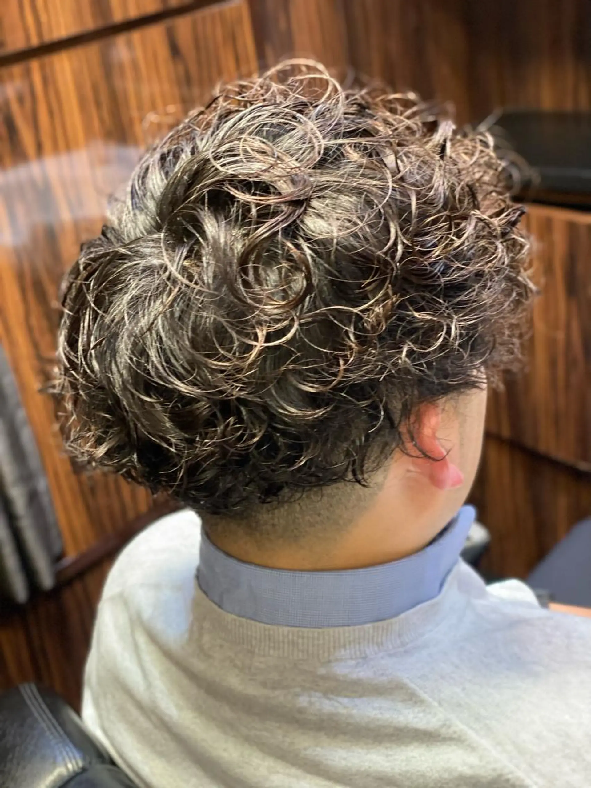 ショート パーマ メンズ 浅見 天翔のヘアスタイル