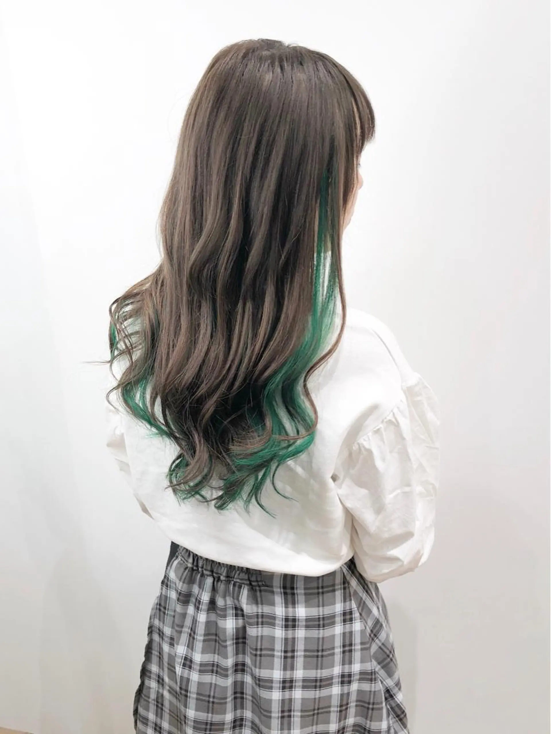 ロング カラー  渡部 妃月のヘアスタイル