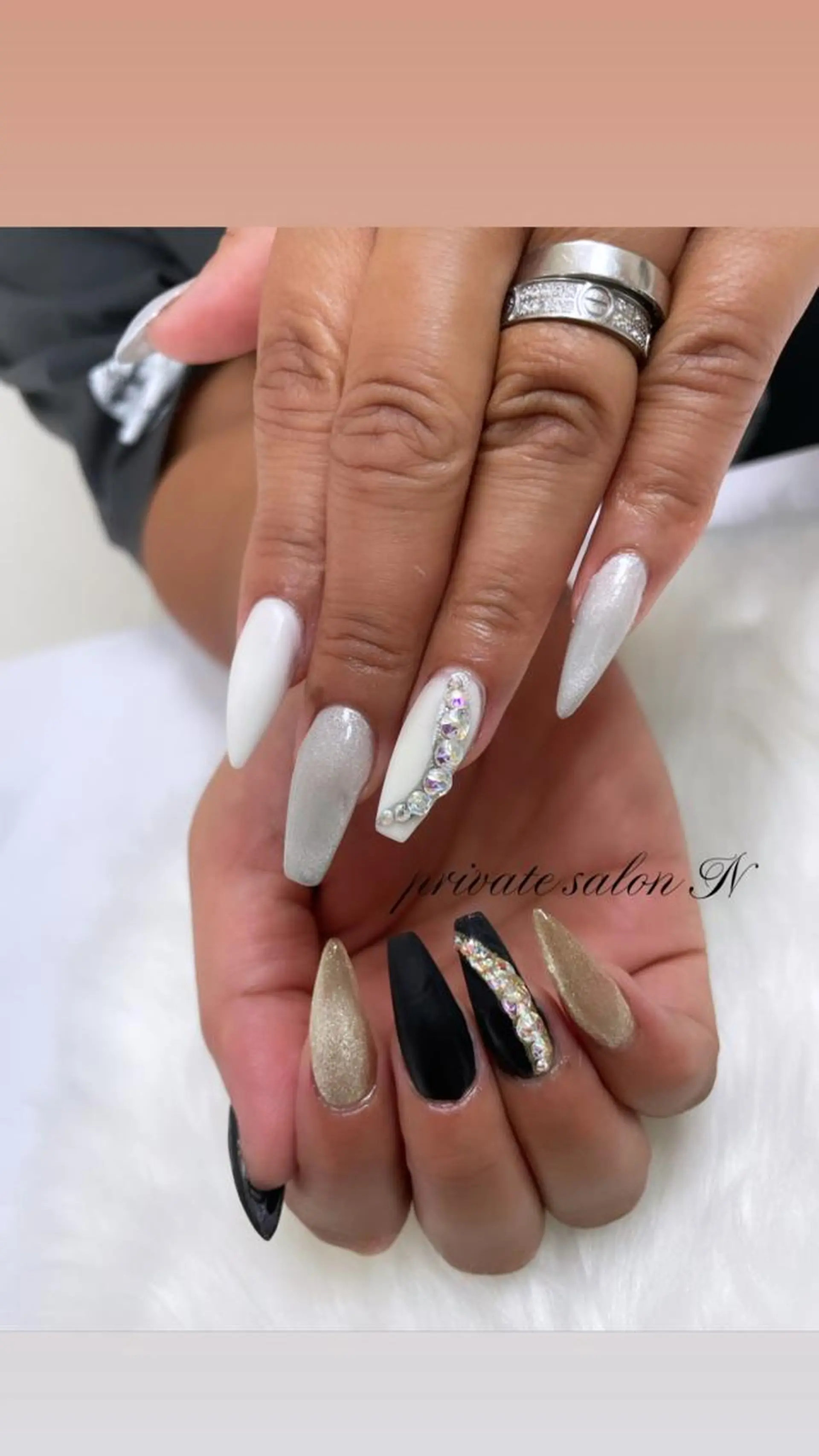 ネイル BINERVA所属・BINERVA nail salonのネイルデザイン