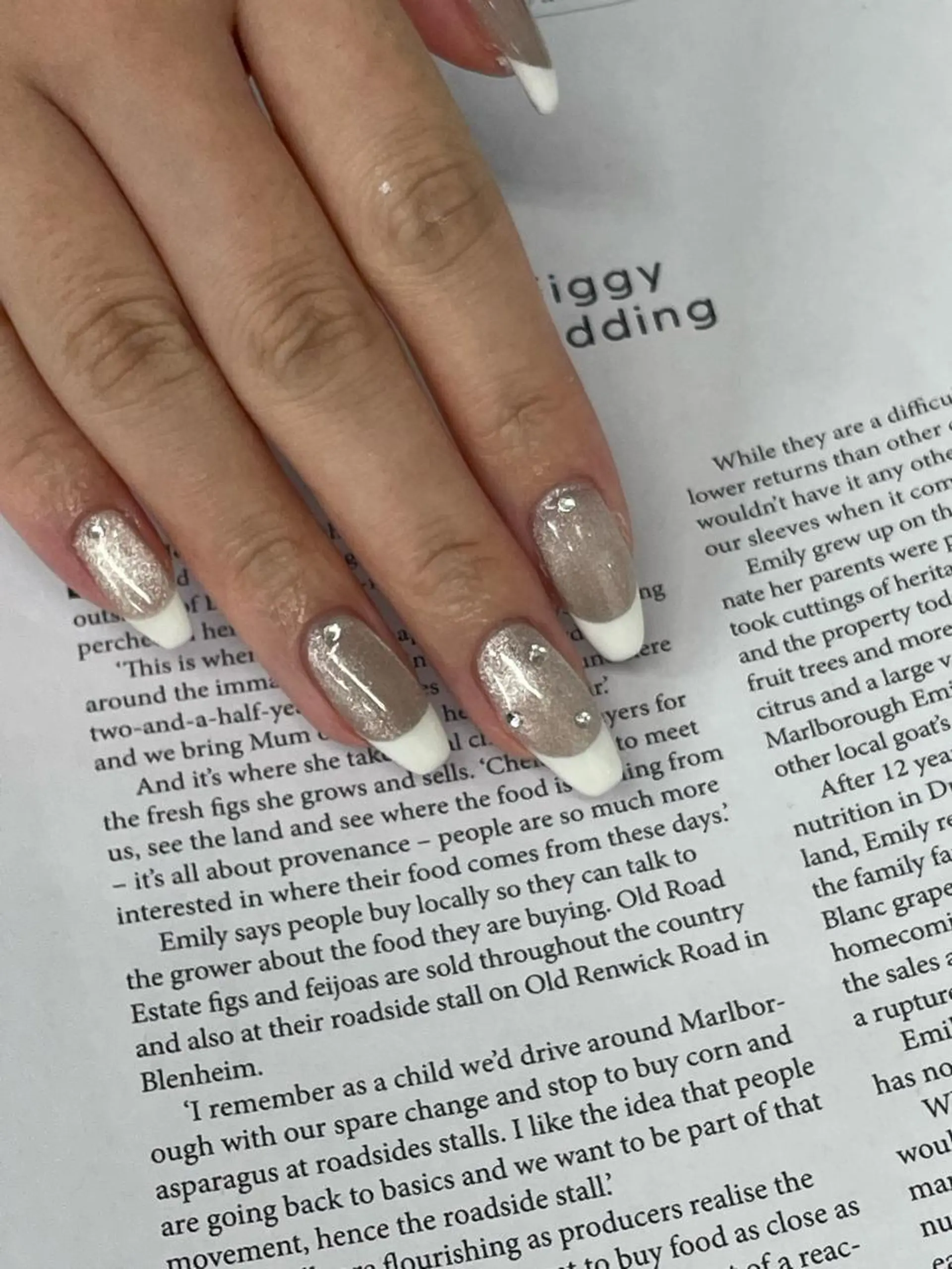 ロング ネイル マグネットネイル ハンドネイル mark 🤍Yuki🤍のネイルデザイン