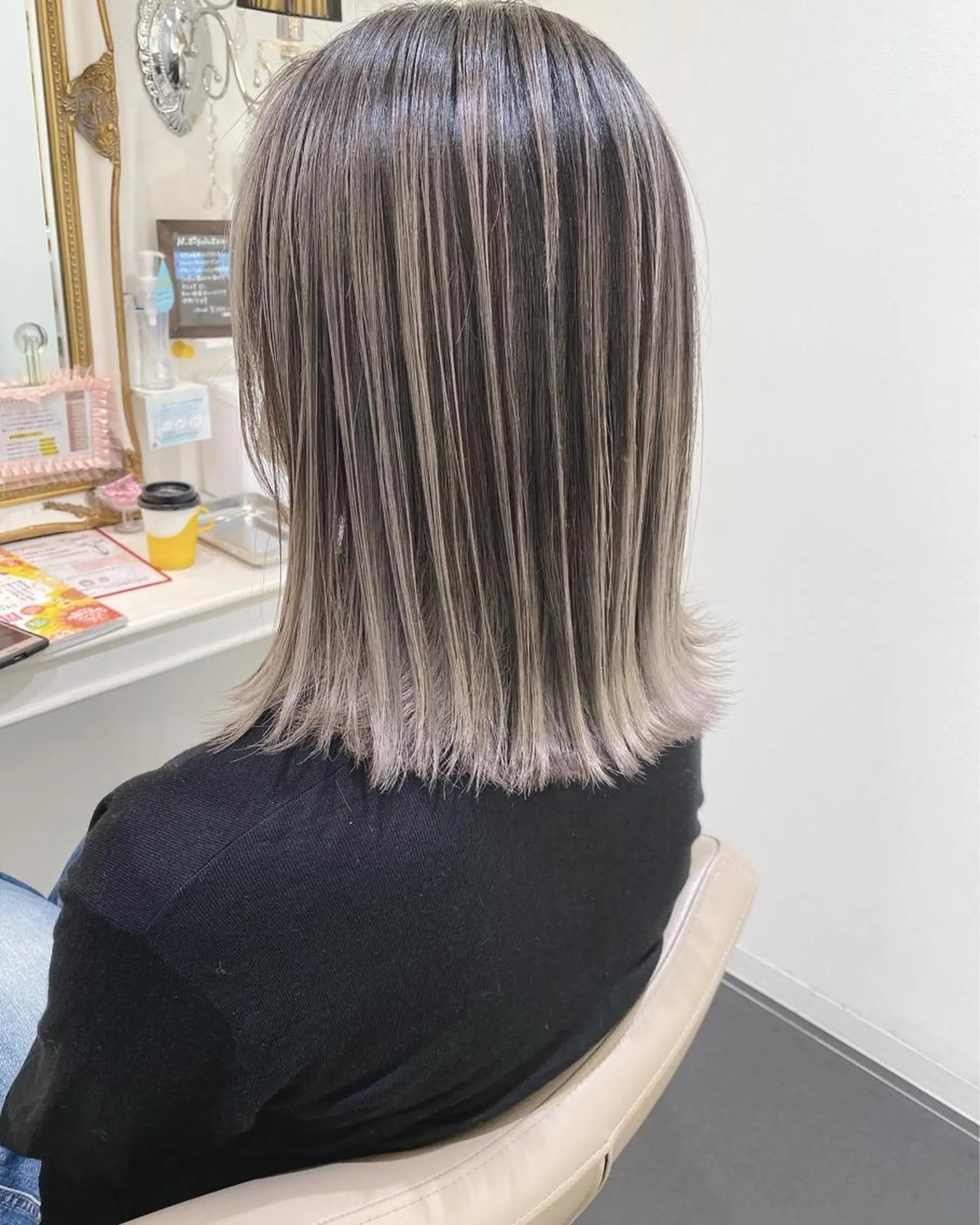 ミディアム カラー バレイヤージュ 髪質改善 レイヤーカット カット ヘアカラー 山崎俊輔/髪質改善 /バレイヤージュのヘアスタイル