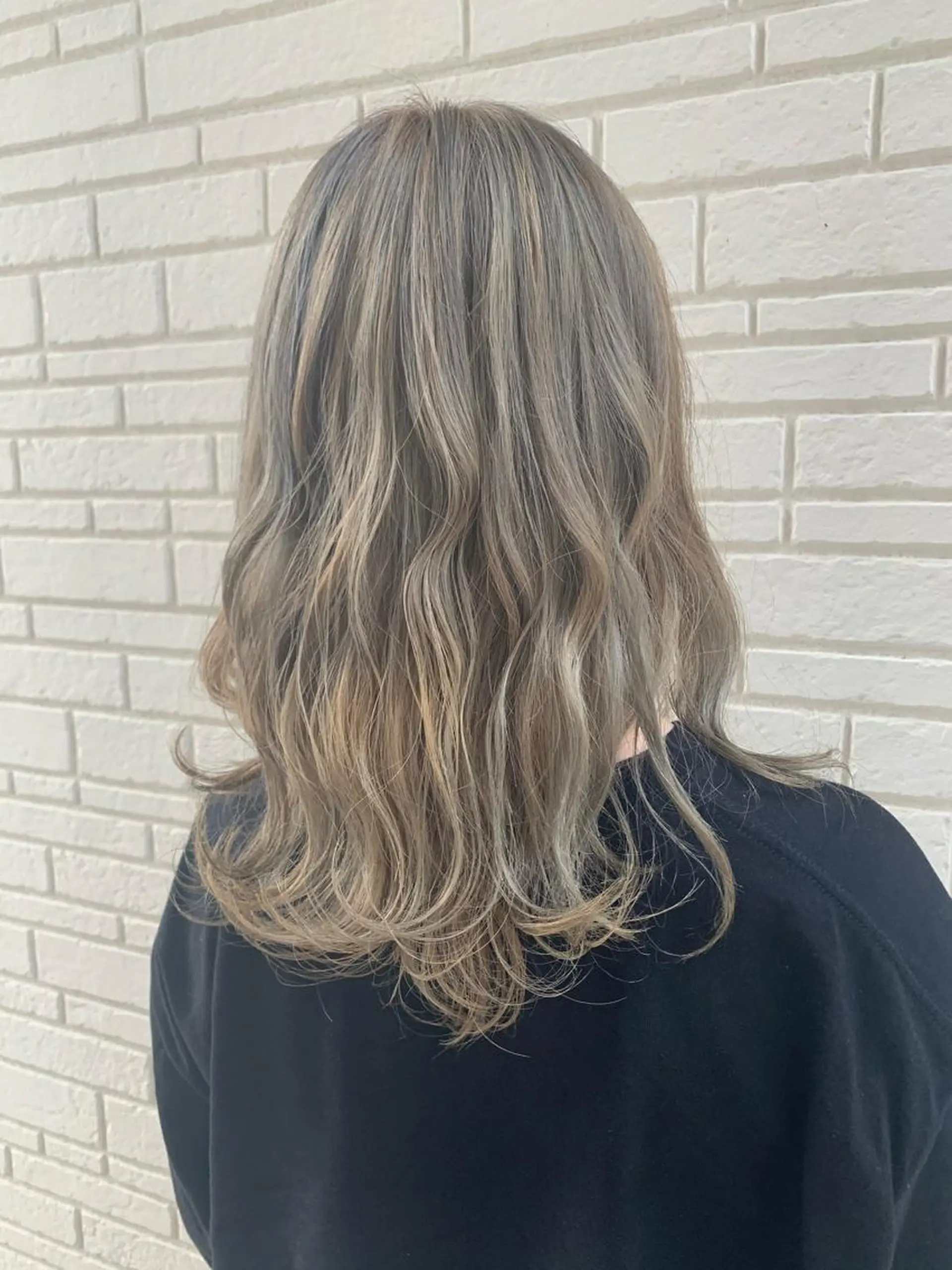 カラー ベージュカラー ダブルカラー ミルクティーベージュ sharon所属・おせ ちさとのヘアスタイル