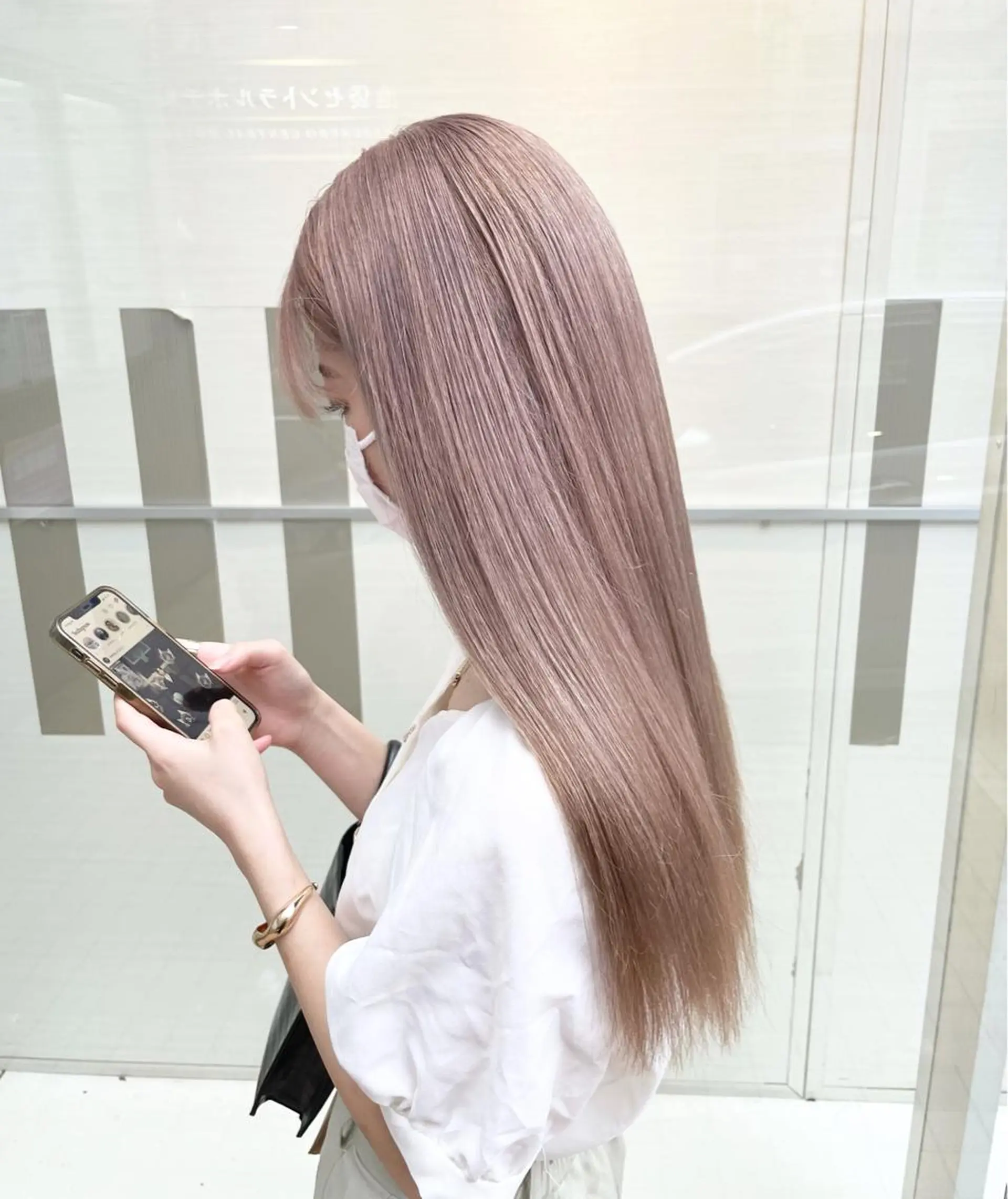 ミディアム カラー 🩵ハイトーン 美咲🩵のヘアスタイル