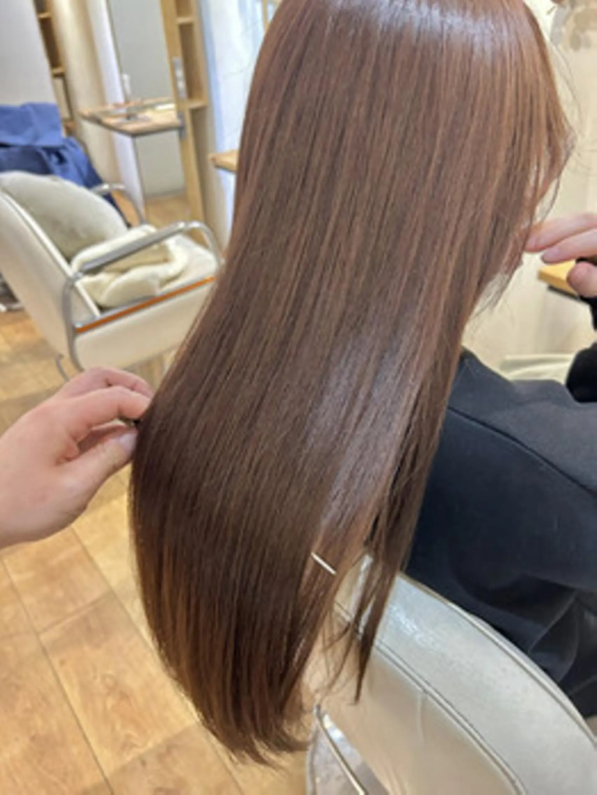 ミディアム カラー パーマ ヘアアレンジ ミディアムパーマ アディクシーカラー ブリーチ ケアカラー 透明感カラー トリートメント ヘアケア特化型サロン newi 梅田のヘアスタイル