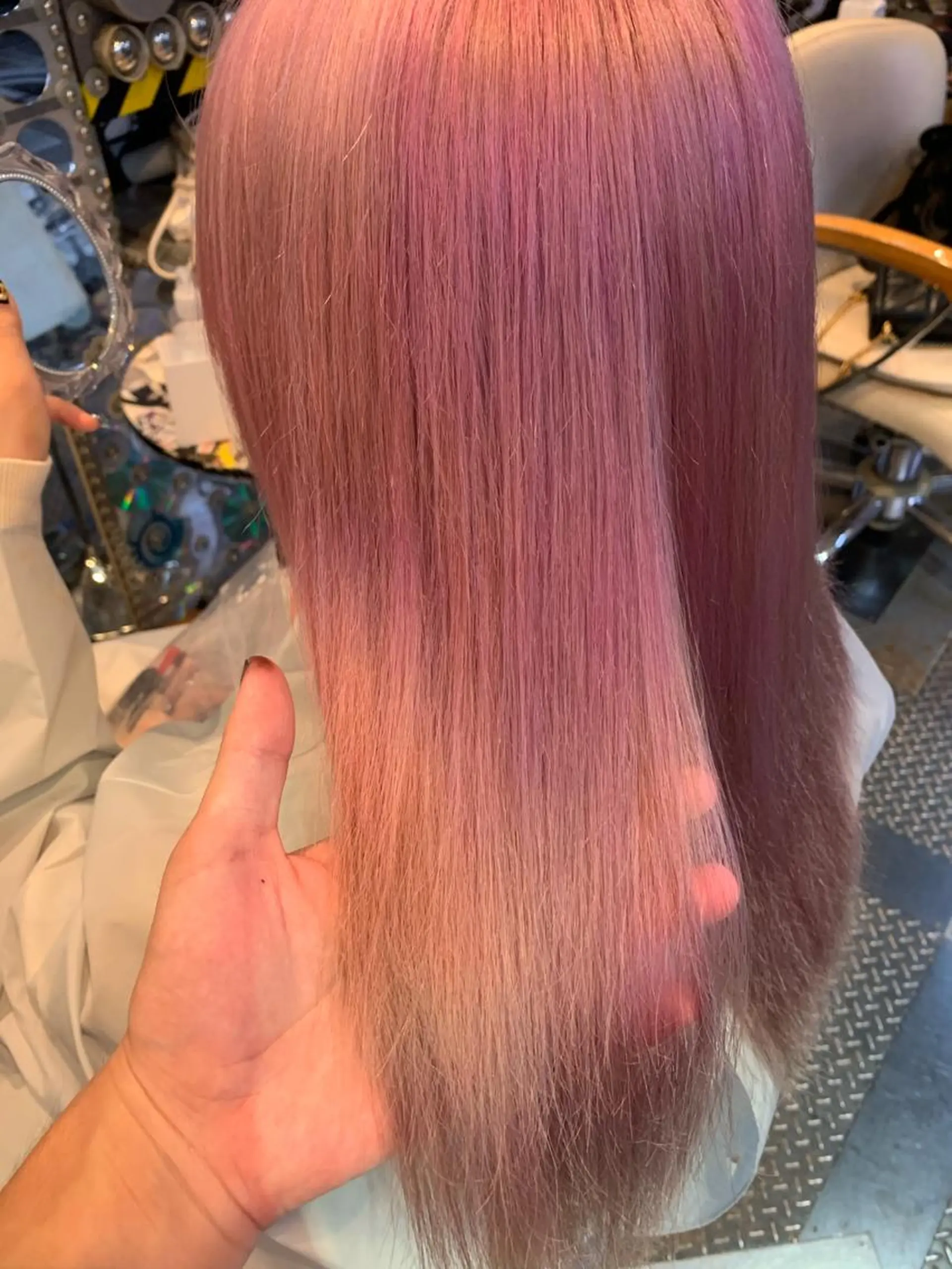 セミロング カラー ヘアアレンジ ピンクカラー haco+所属・🌈派手髪エクステ ブレイズ🌈ひろとのヘアスタイル