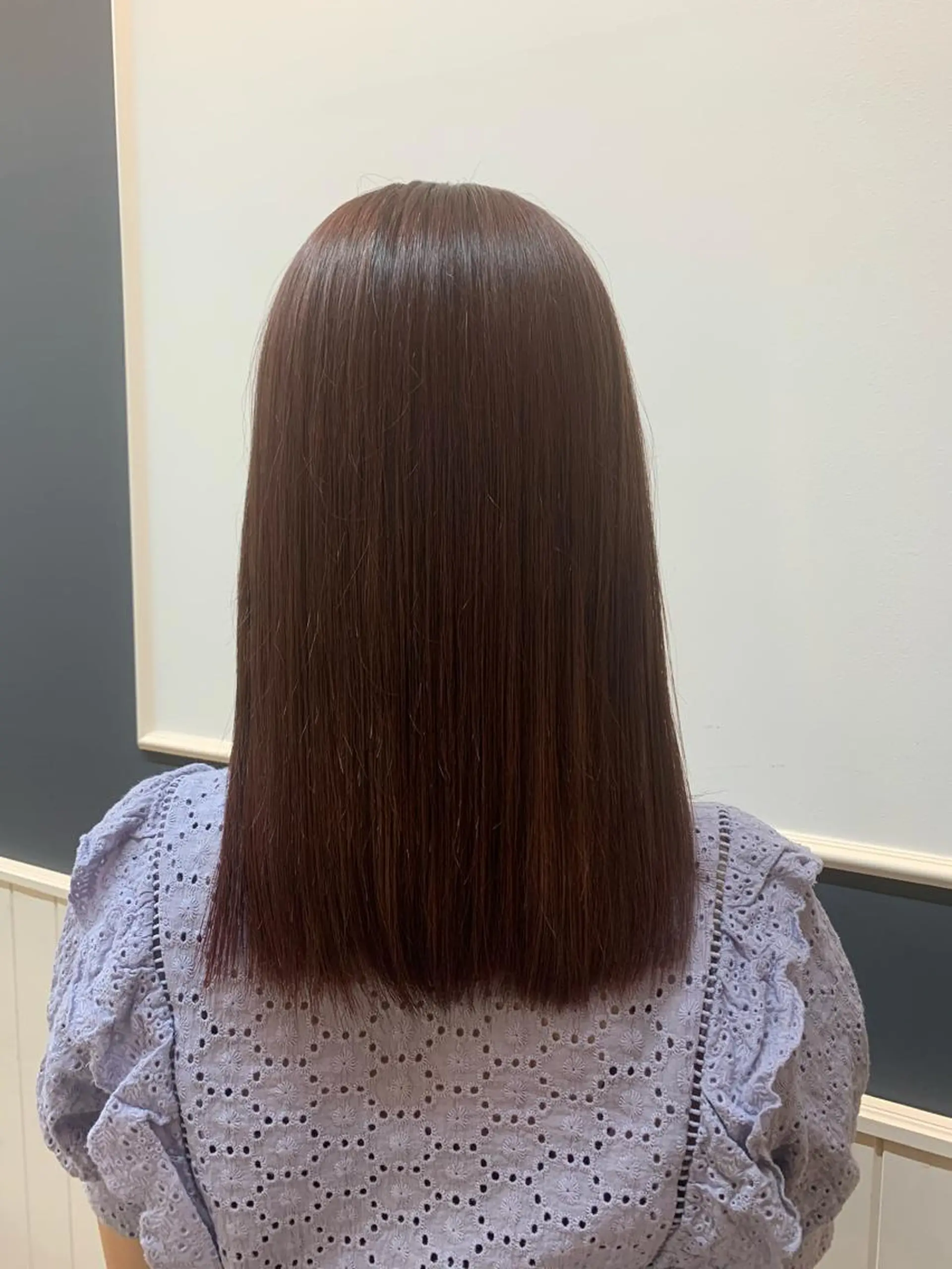 セミロング カラー ブラウンカラー ピンクカラー ピンクブラウン ✂︎HITOMI ✂︎のヘアスタイル