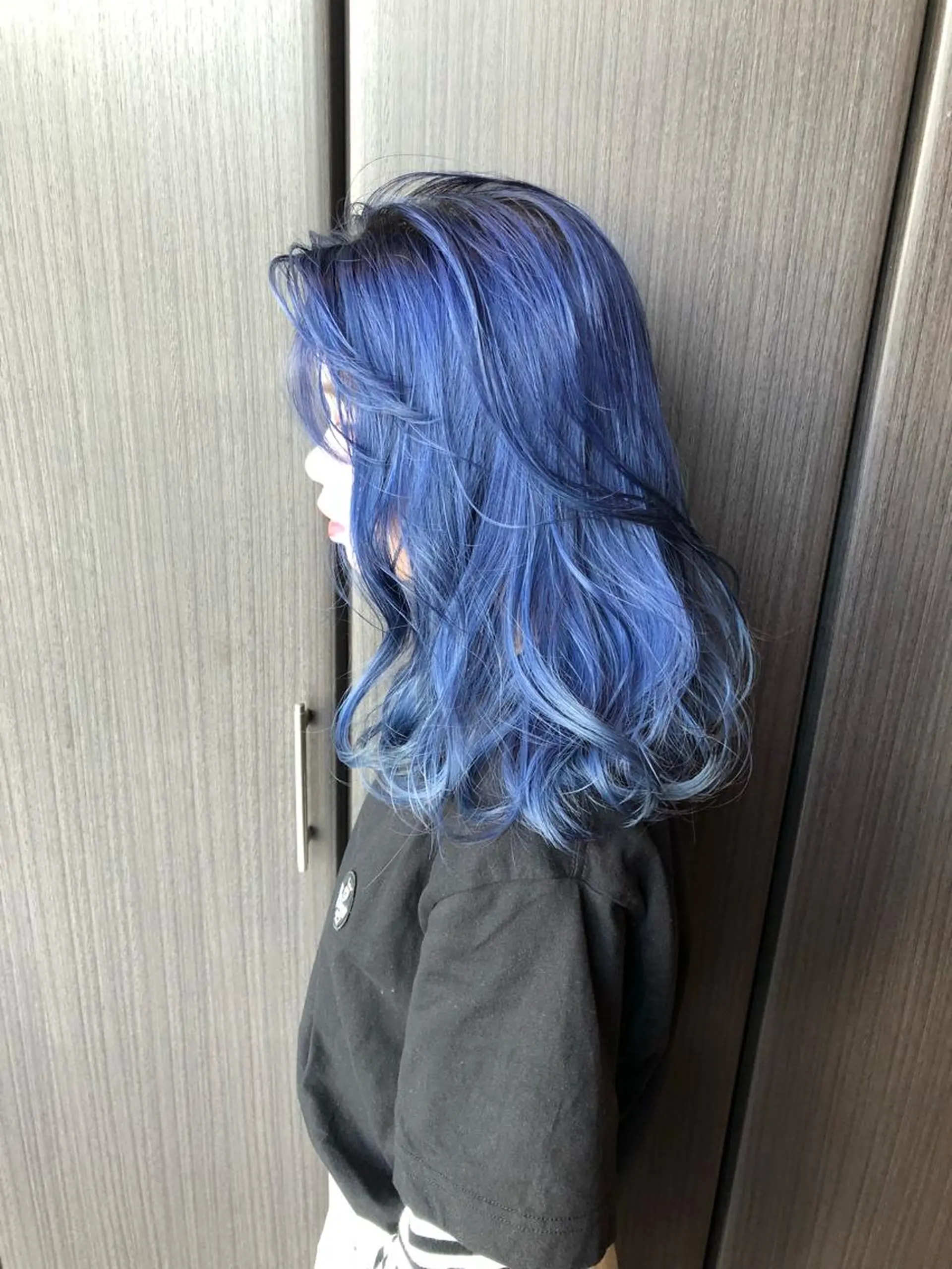 ミディアム カラー ブルーカラー ヘアカラー 渡邊 直輝のヘアスタイル