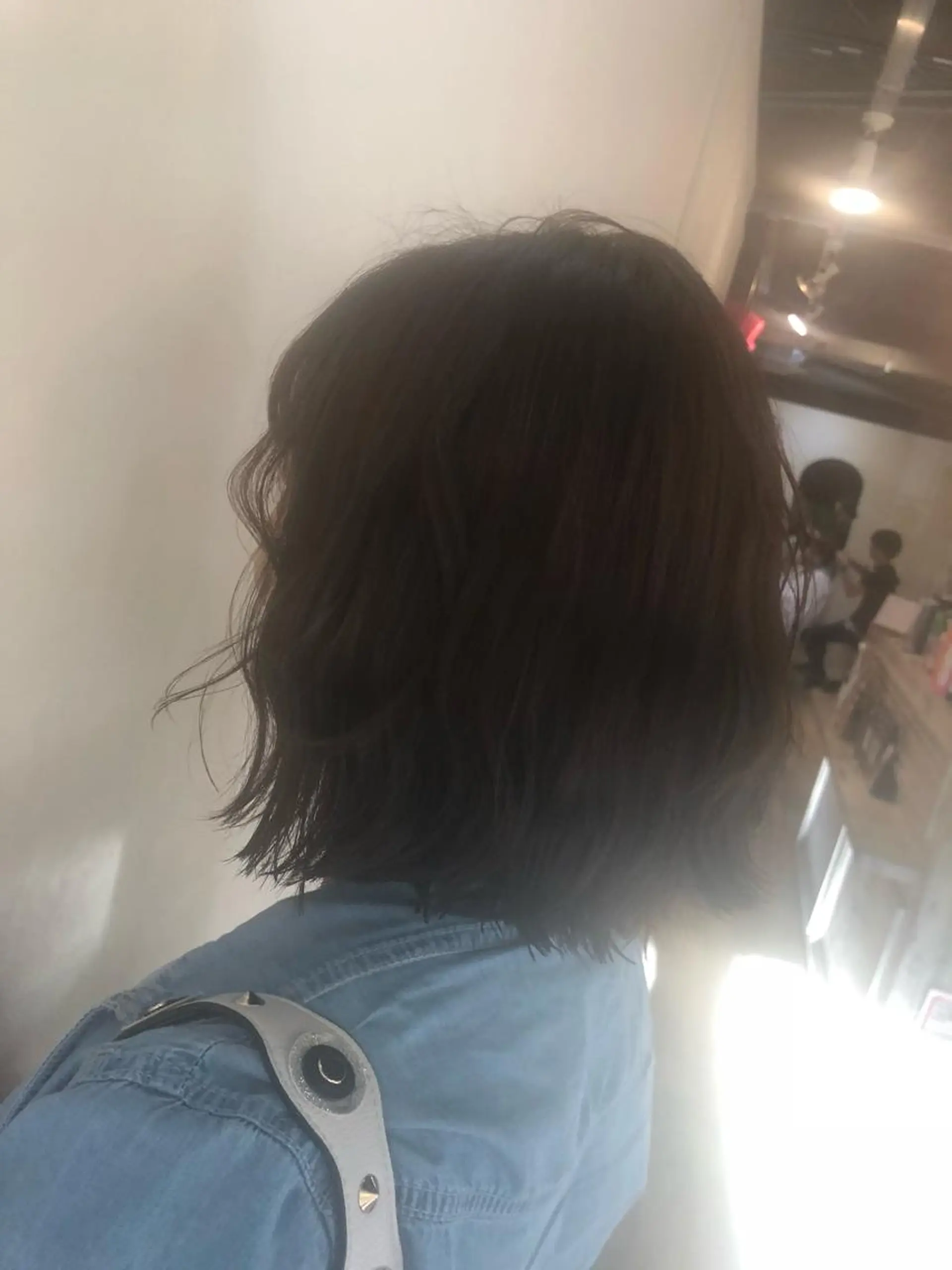 ショート カラー ボブ 玉邑 美菜のヘアスタイル
