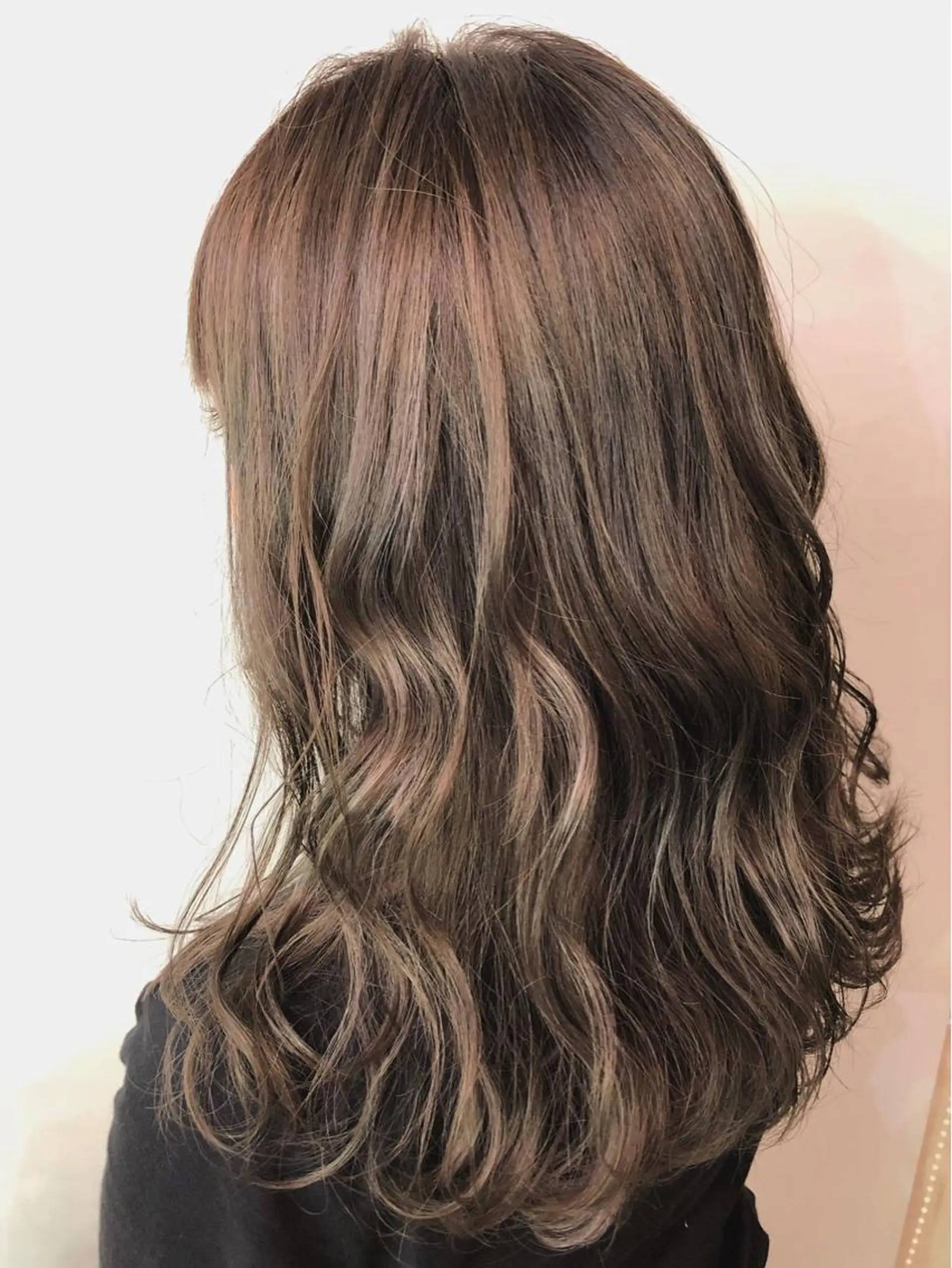 ロング カラー SNSで大バズり‼️ 欧米風ヘア大ヒット中のヘアスタイル