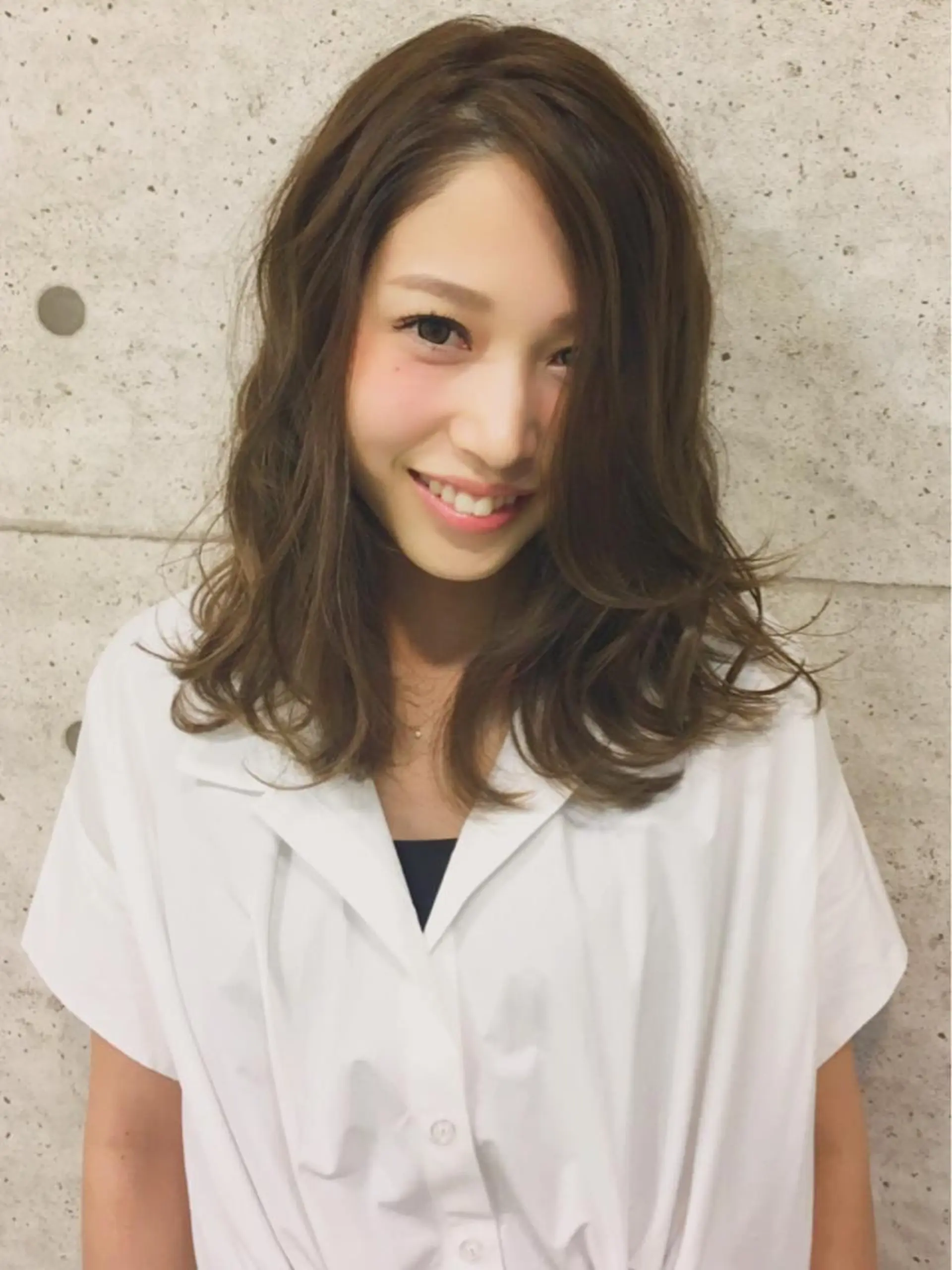 ミディアム アッシュ ボブ レイヤーカット カット 山田 大河のヘアスタイル