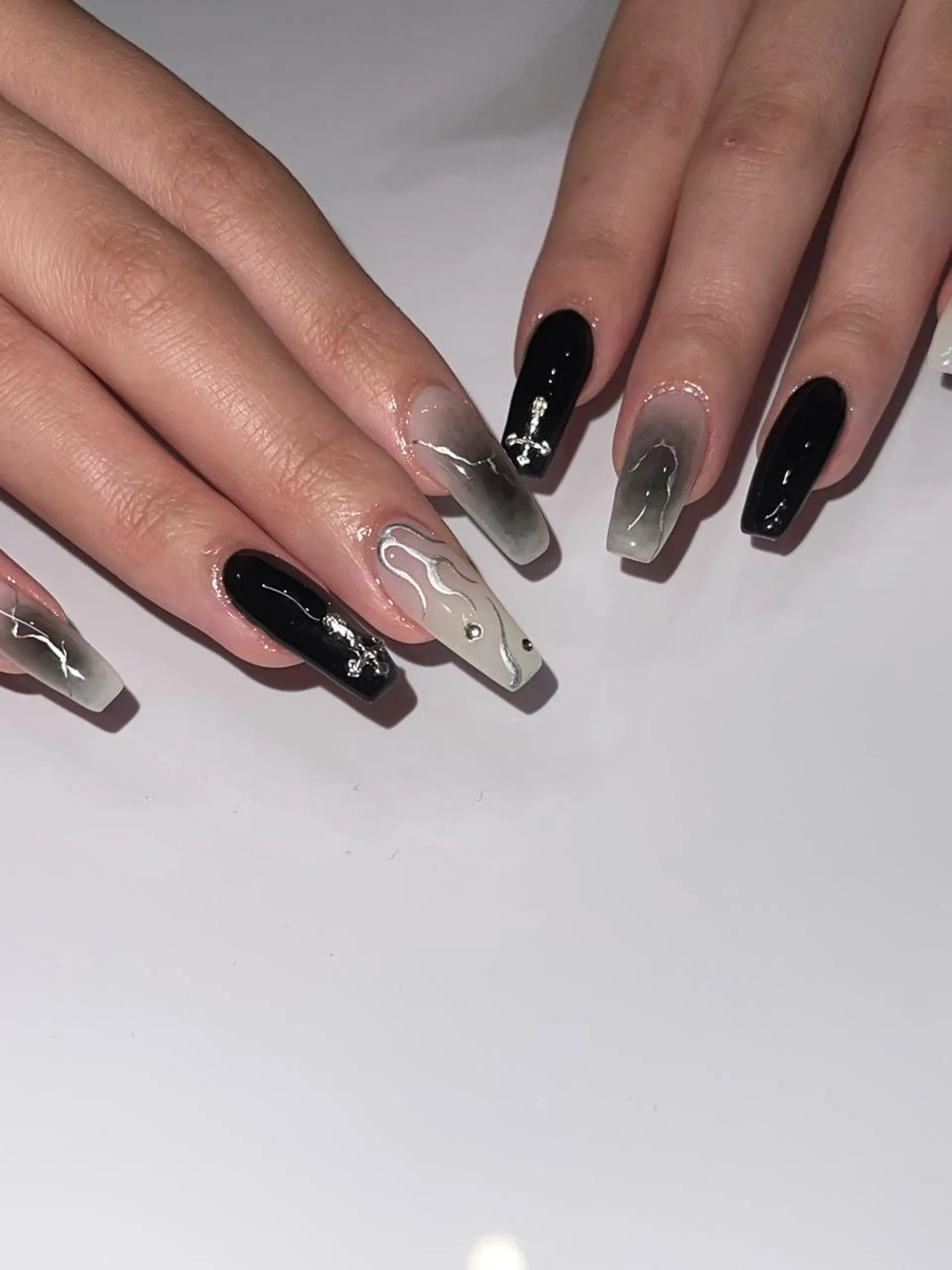 ネイル 8113 海外/y2k/韓国のネイルデザイン