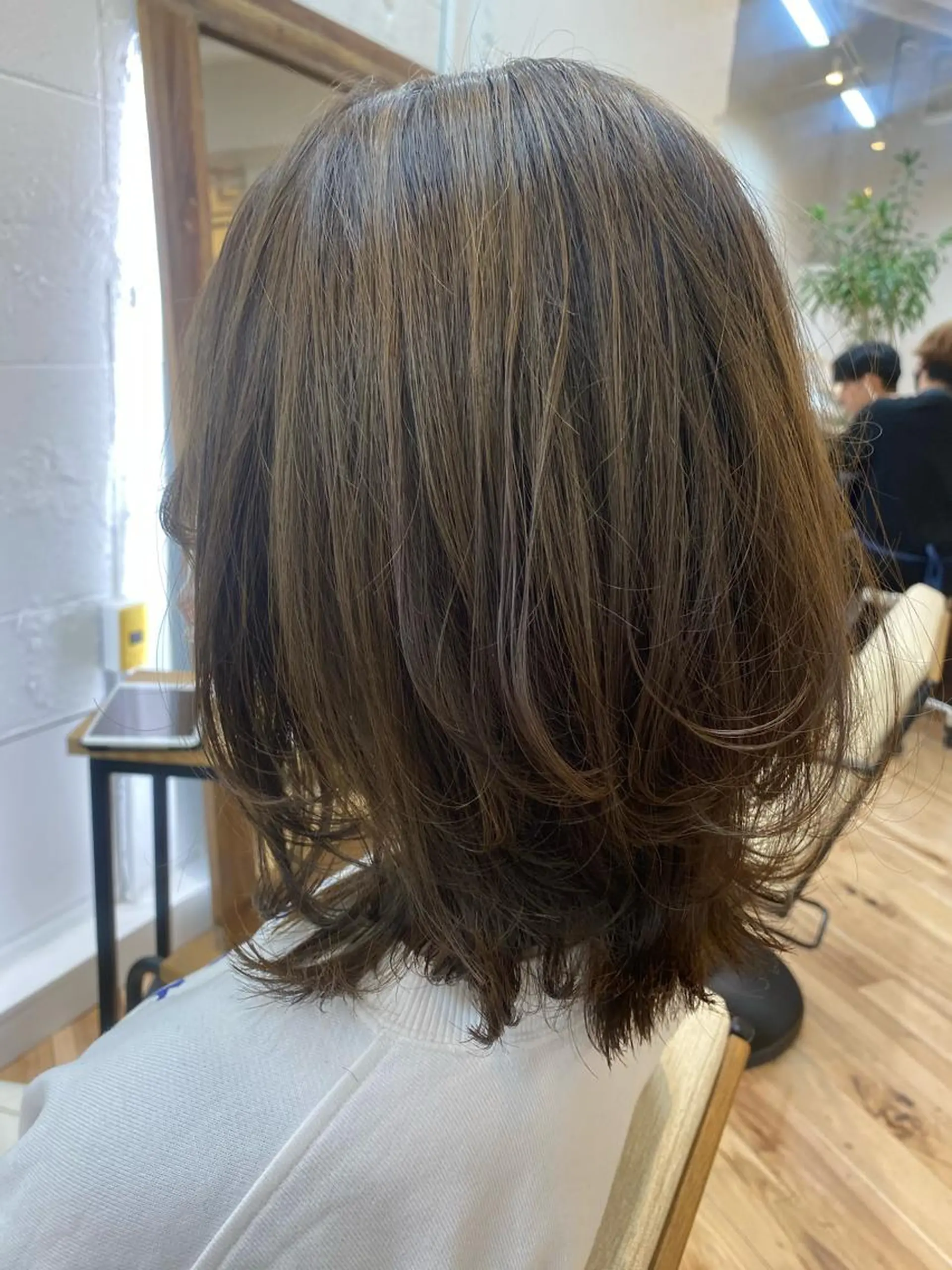 セミロング おおつき ありかのヘアスタイル