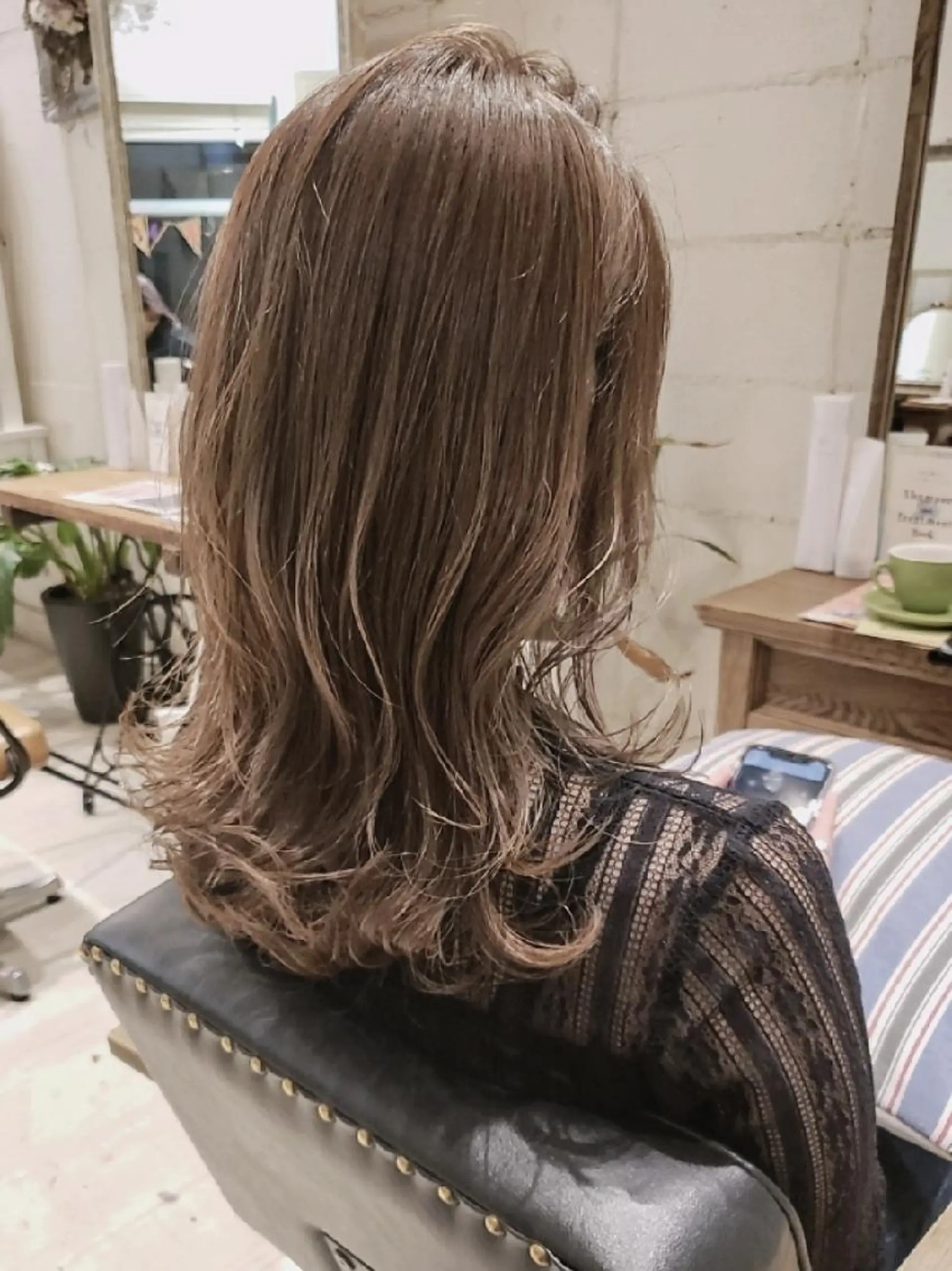 セミロング カラー ヘアカラー 尾野 恭平のヘアスタイル