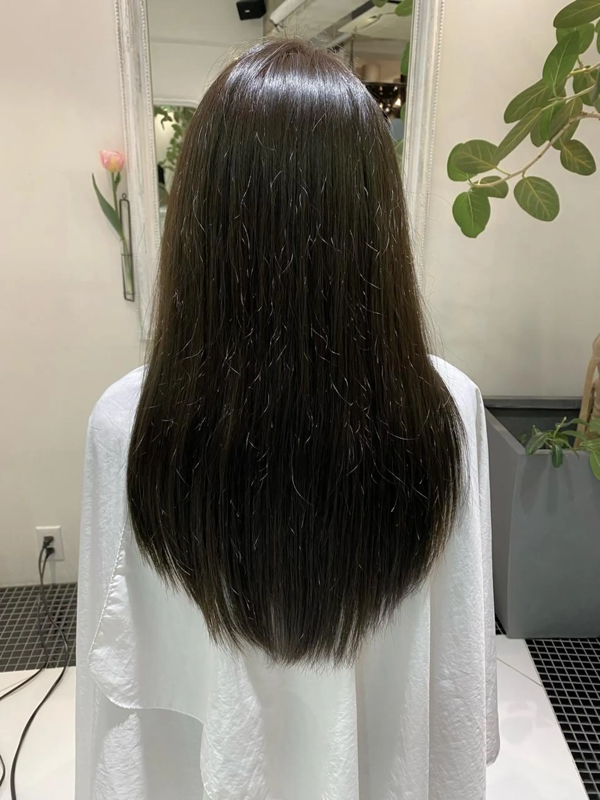 セミロング カラー ducha所属・DUCHA Tomida naoのヘアスタイル