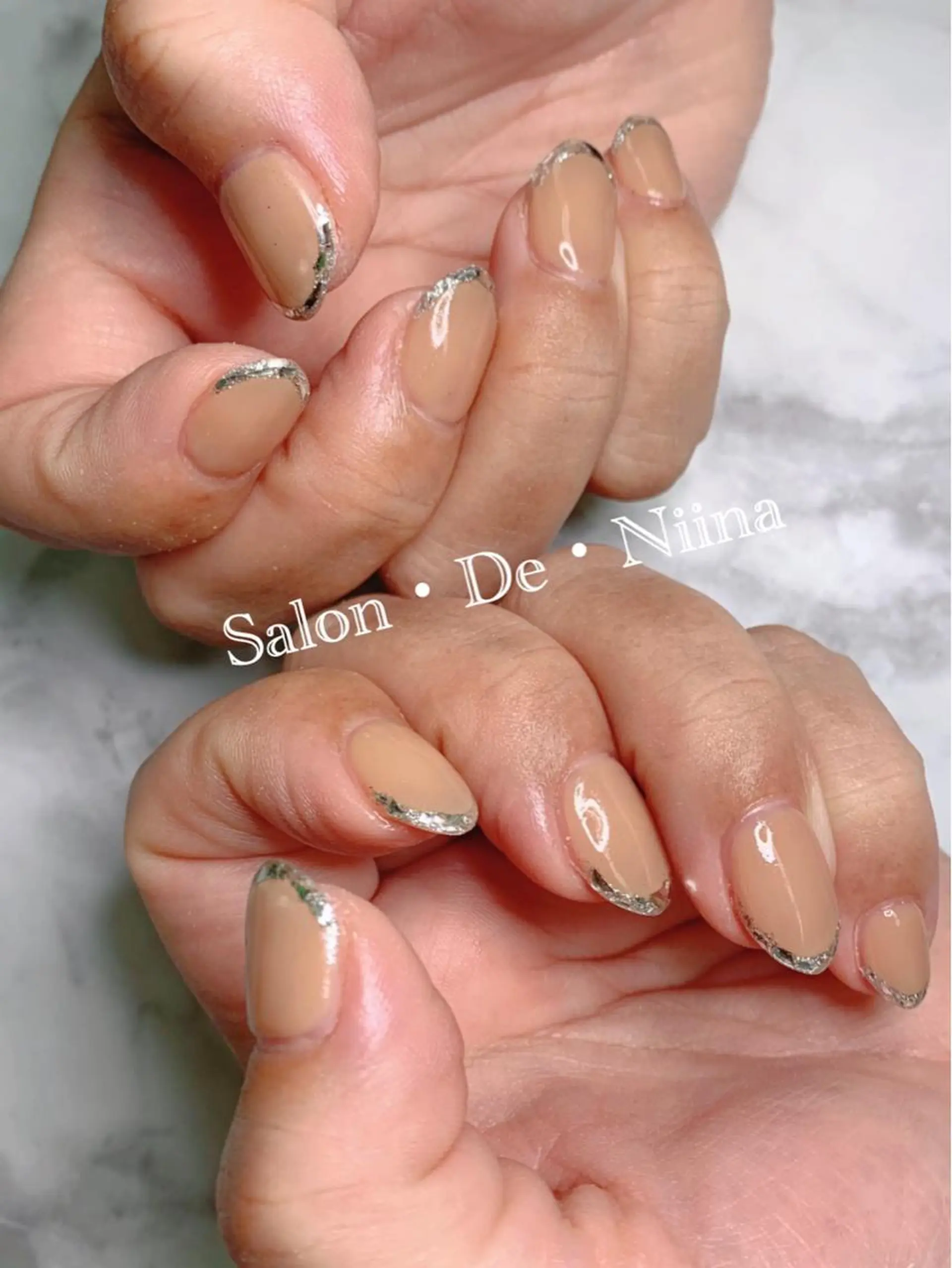 ネイル フレンチネイル ガラスフレンチ オフィスネイル Salon•de•Niina所属・ボディビルダーSal on.DeNiinaのネイルデザイン