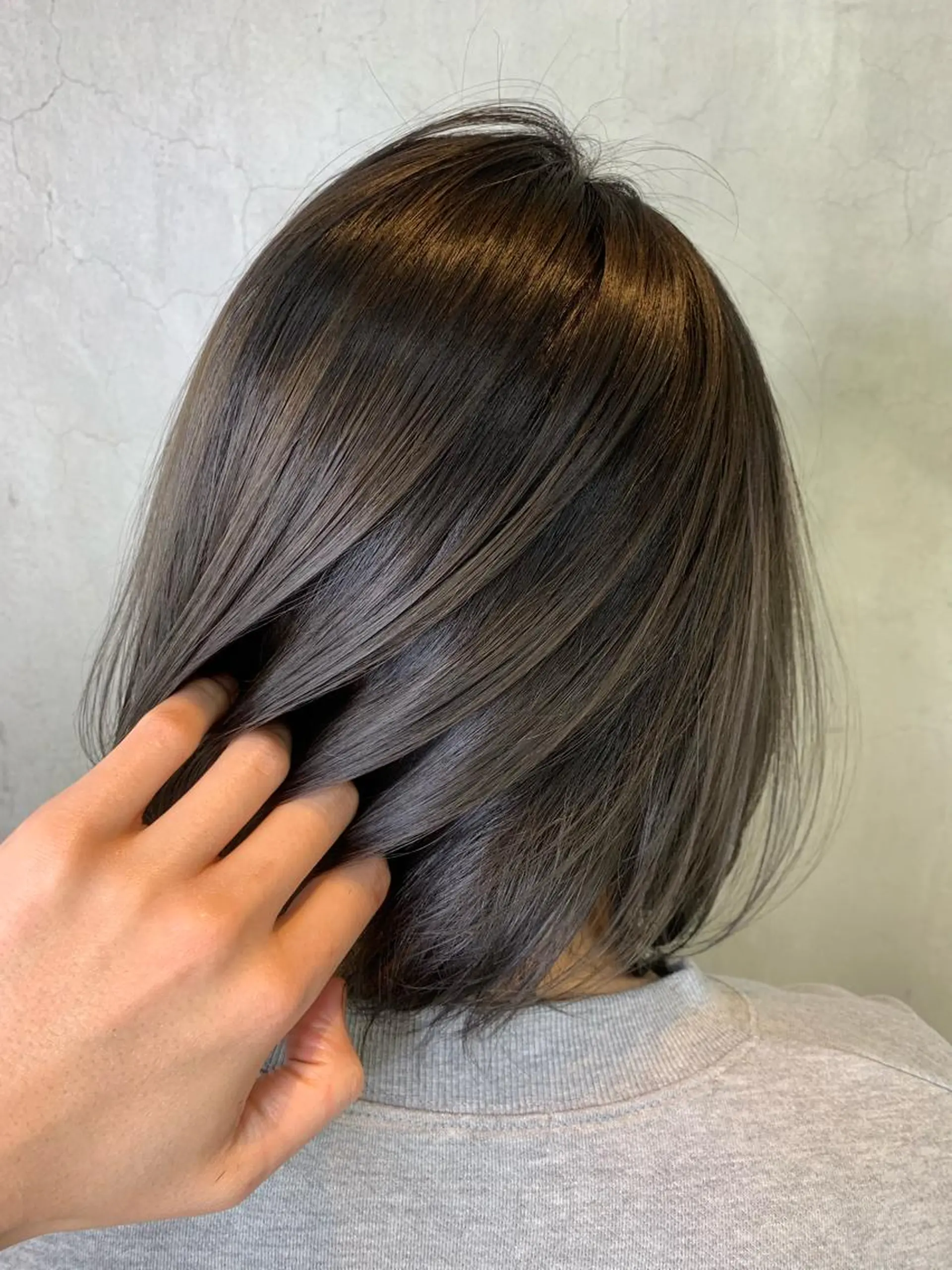 ミディアム カラー 🐝肥田 しょーと🐝のヘアスタイル