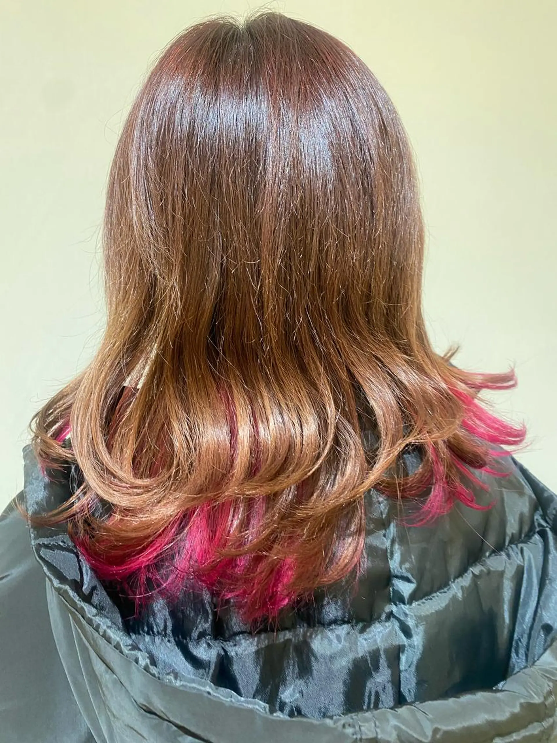 ミディアム カラー 🩵波巻き／ツイスパ HARU💎のヘアスタイル