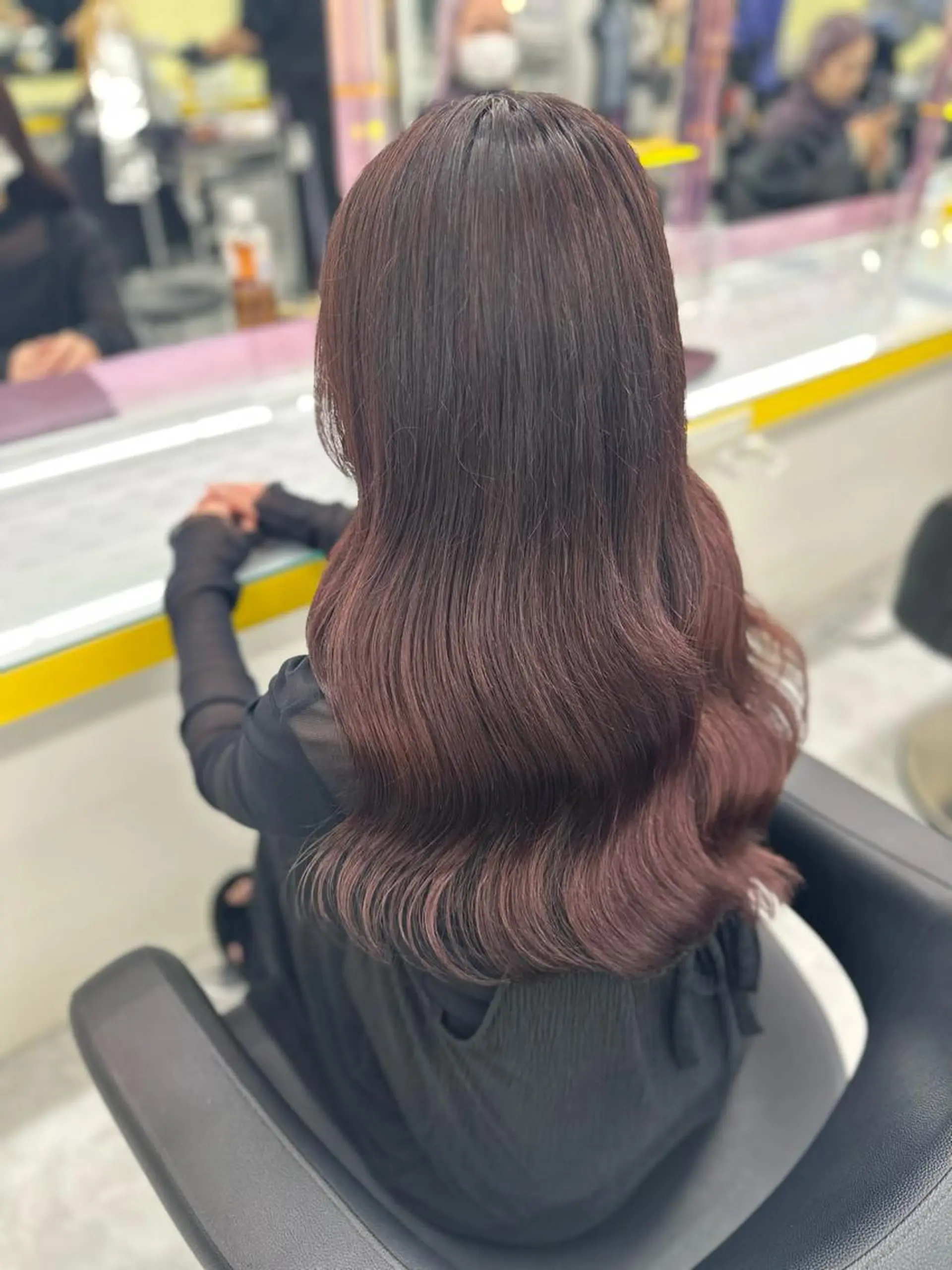 ロング カラー ブラウンカラー レッドカラー レッドブラウン 🪞ハイトーン🪞 🤍waka🤍のヘアスタイル