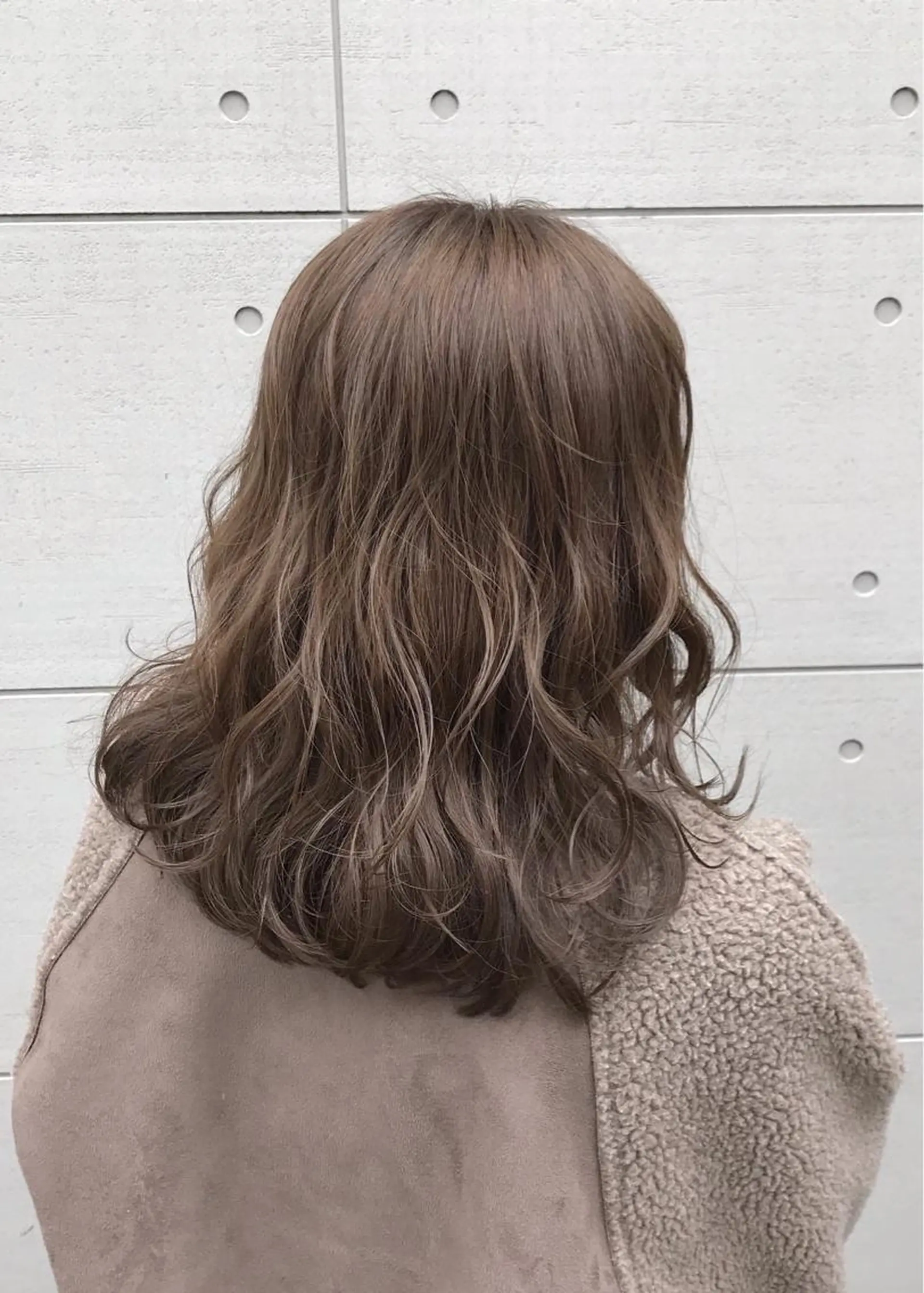 セミロング FILMS.所属・FILMS. (フィルムス)のヘアスタイル