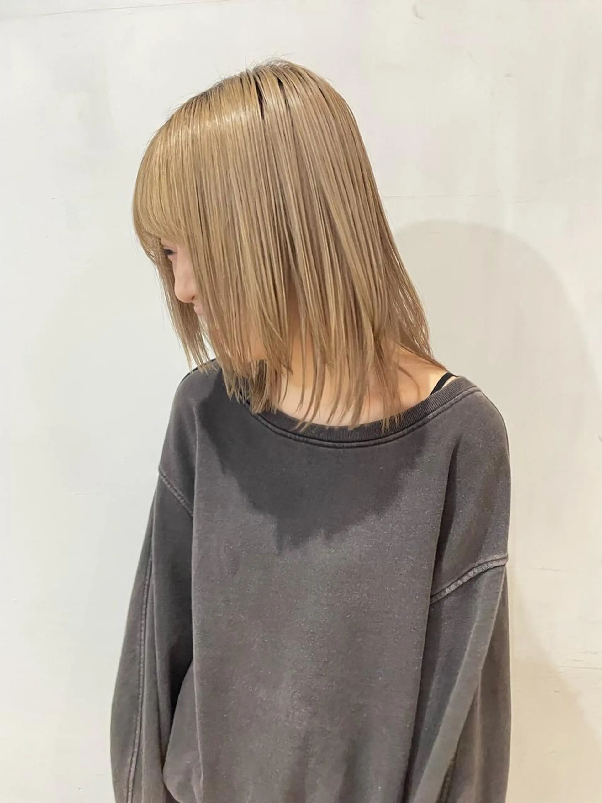 ミディアム カラー ヒナゴ トヨカズのヘアスタイル