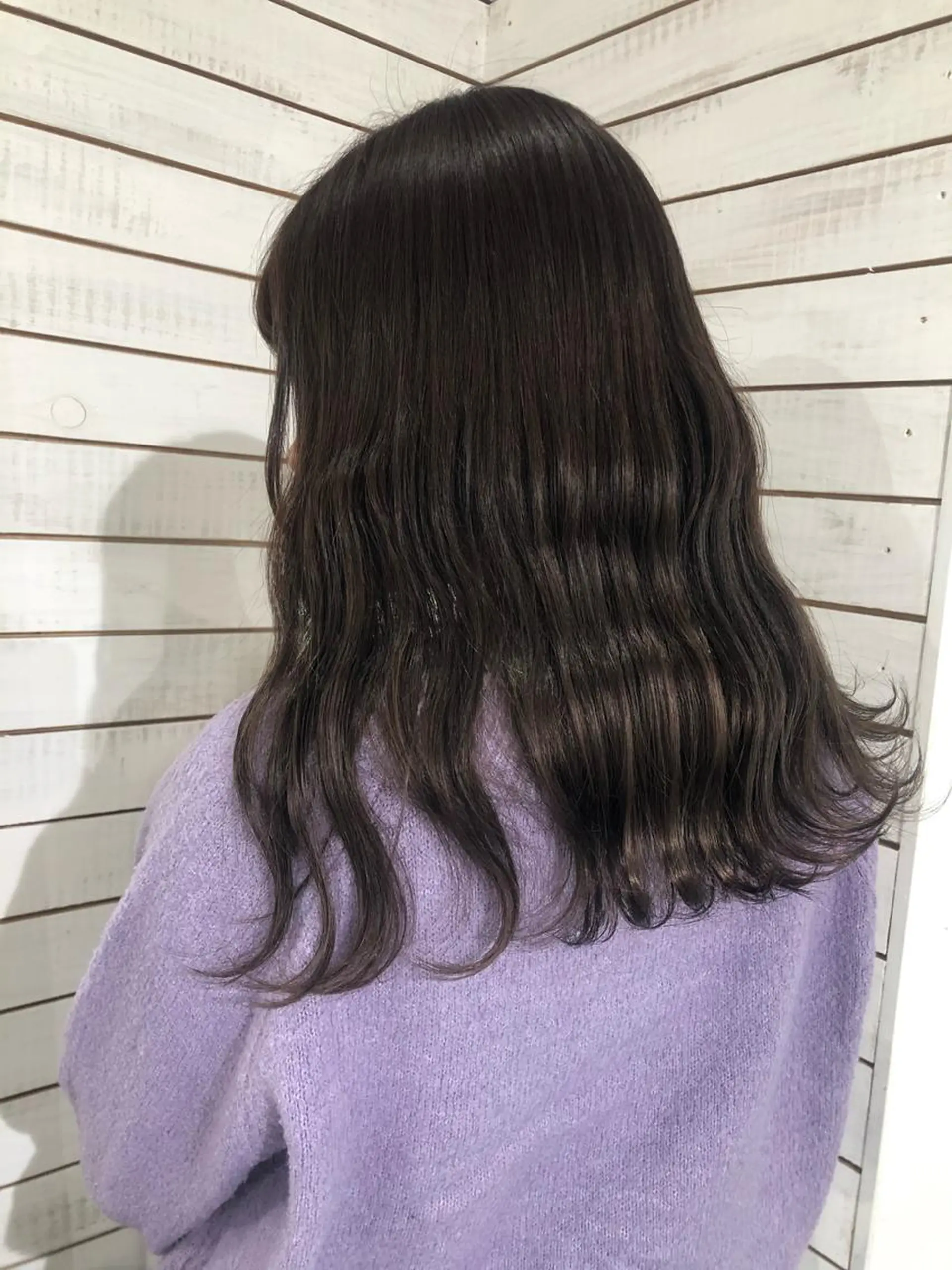 セミロング カラー グレージュ ラベンダーカラー ラベンダーグレージュ ラベンダーグレー 🦋美髪／エクステ 🦋アベイクミのヘアスタイル